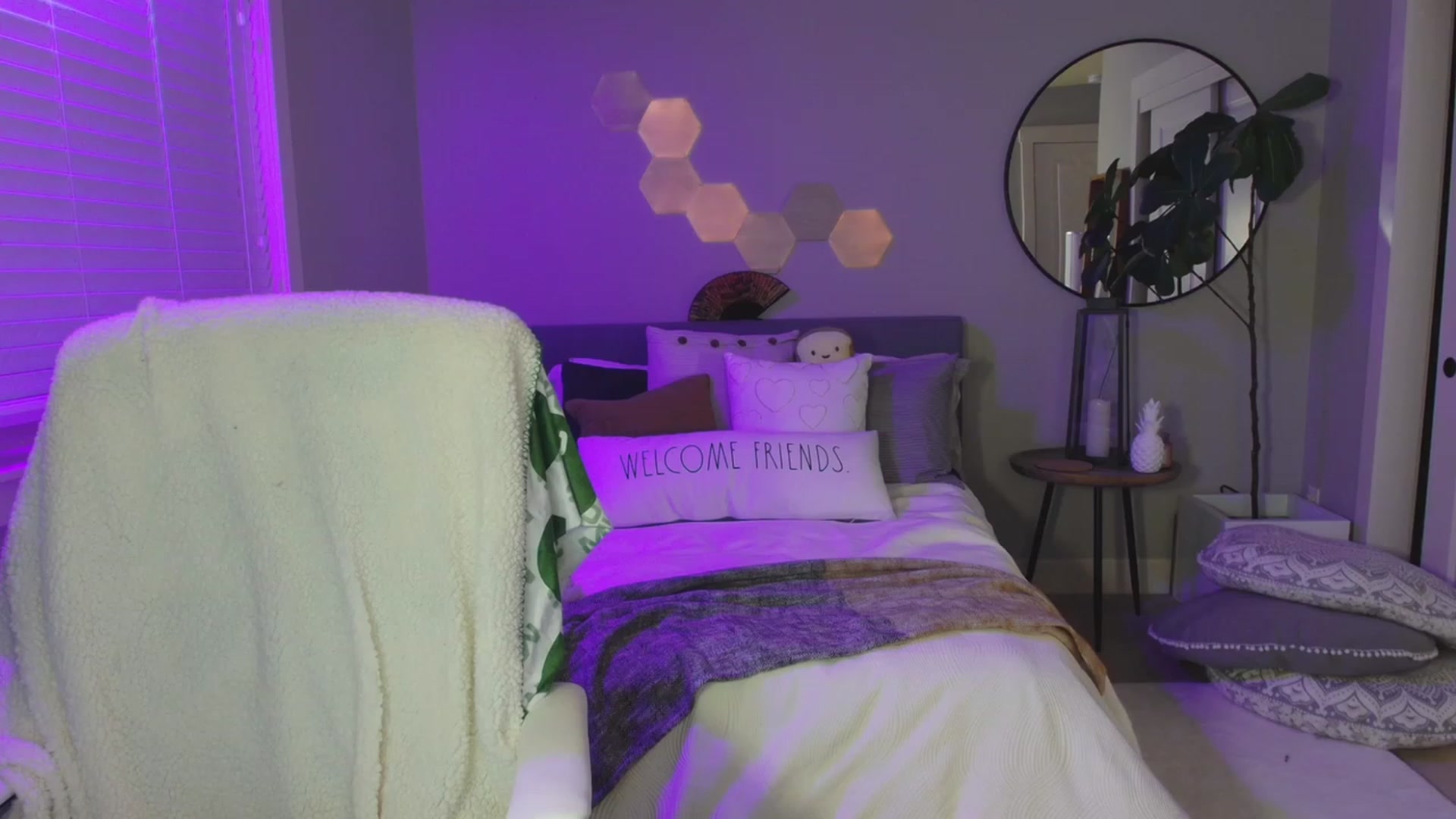 Gallery image thumbnail from SendTacoMoney's myfreecams stream on, 03/22/2023, 07:19 image 20 of 20