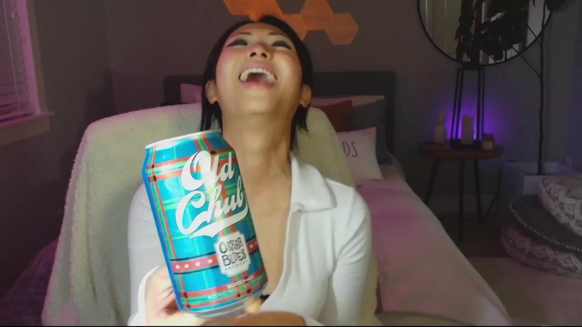 Gallery image thumbnail from SendTacoMoney's myfreecams stream on, 03/29/2023, 06:49 image 13 of 20