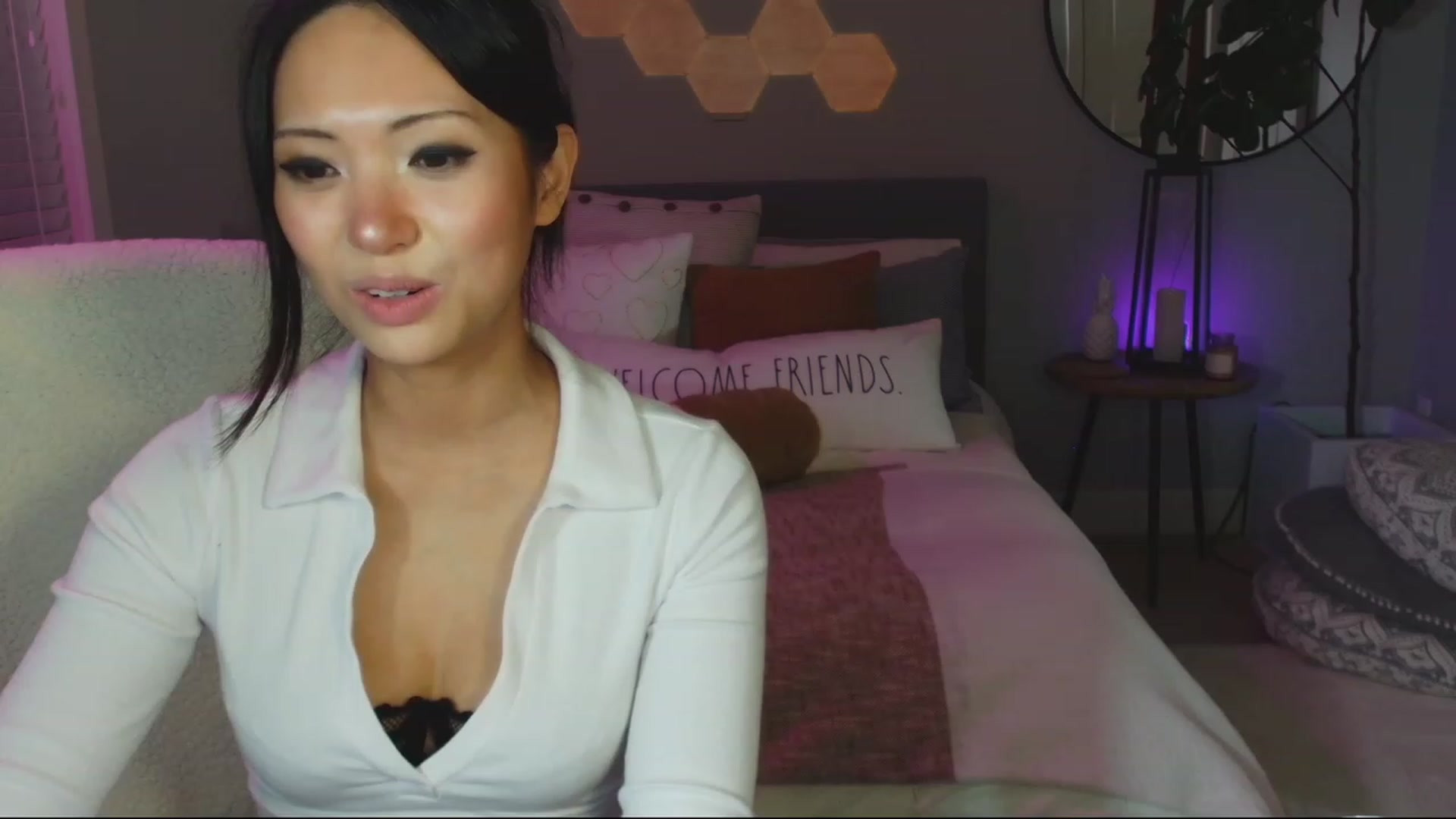 Gallery image thumbnail from SendTacoMoney's myfreecams stream on, 03/29/2023, 06:49 image 11 of 20