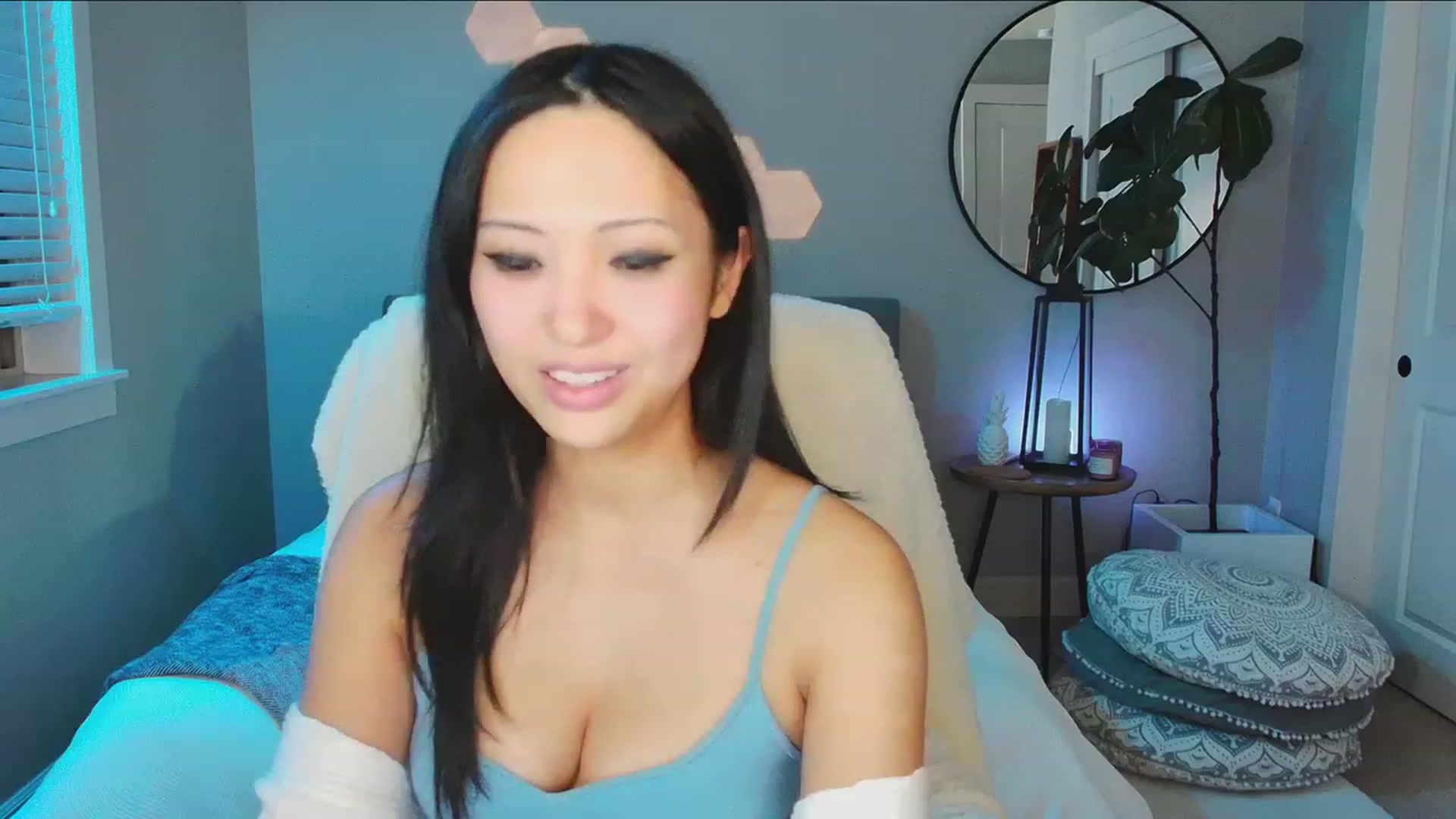 Gallery image thumbnail from SendTacoMoney's myfreecams stream on, 04/15/2023, 07:15 image 12 of 20
