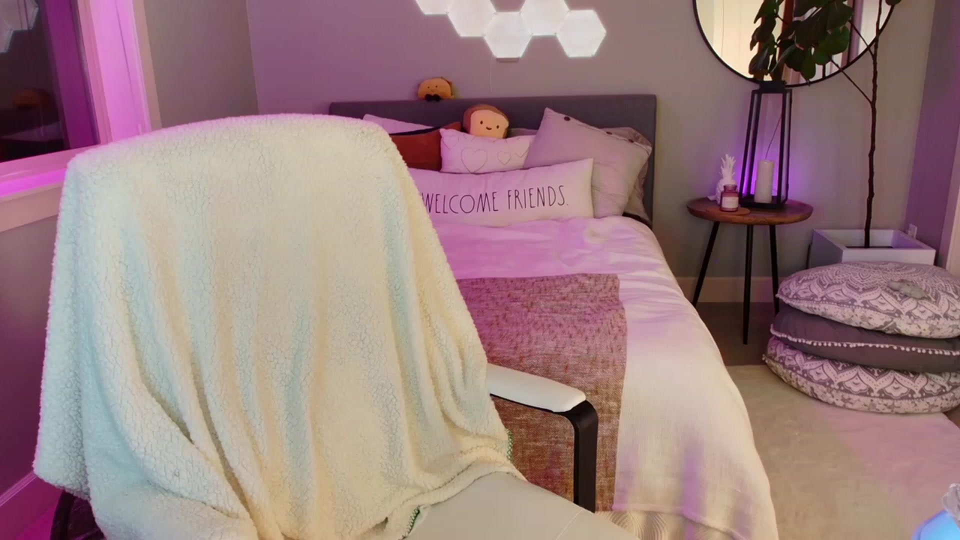 Gallery image thumbnail from SendTacoMoney's myfreecams stream on, 05/10/2023, 07:39 image 5 of 20