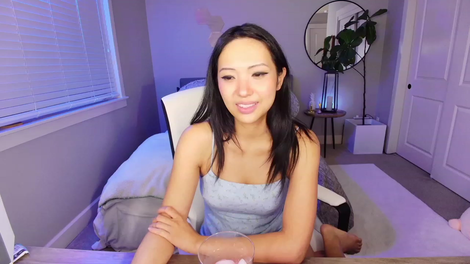 Gallery image thumbnail from SendTacoMoney's myfreecams stream on, 08/16/2023, 06:56 image 3 of 20