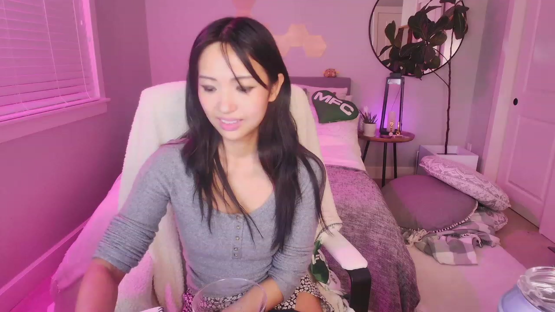 Gallery image thumbnail from SendTacoMoney's myfreecams stream on, 11/09/2023, 06:35 image 10 of 20