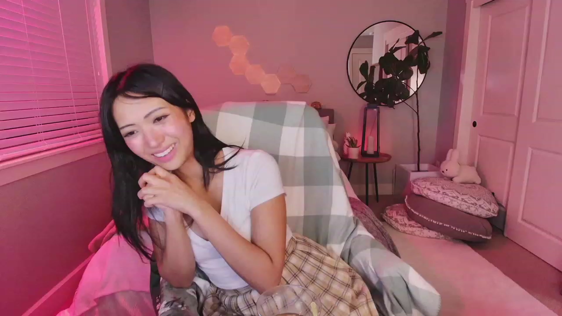 Gallery image thumbnail from SendTacoMoney's myfreecams stream on, 11/29/2023, 07:35 image 9 of 20