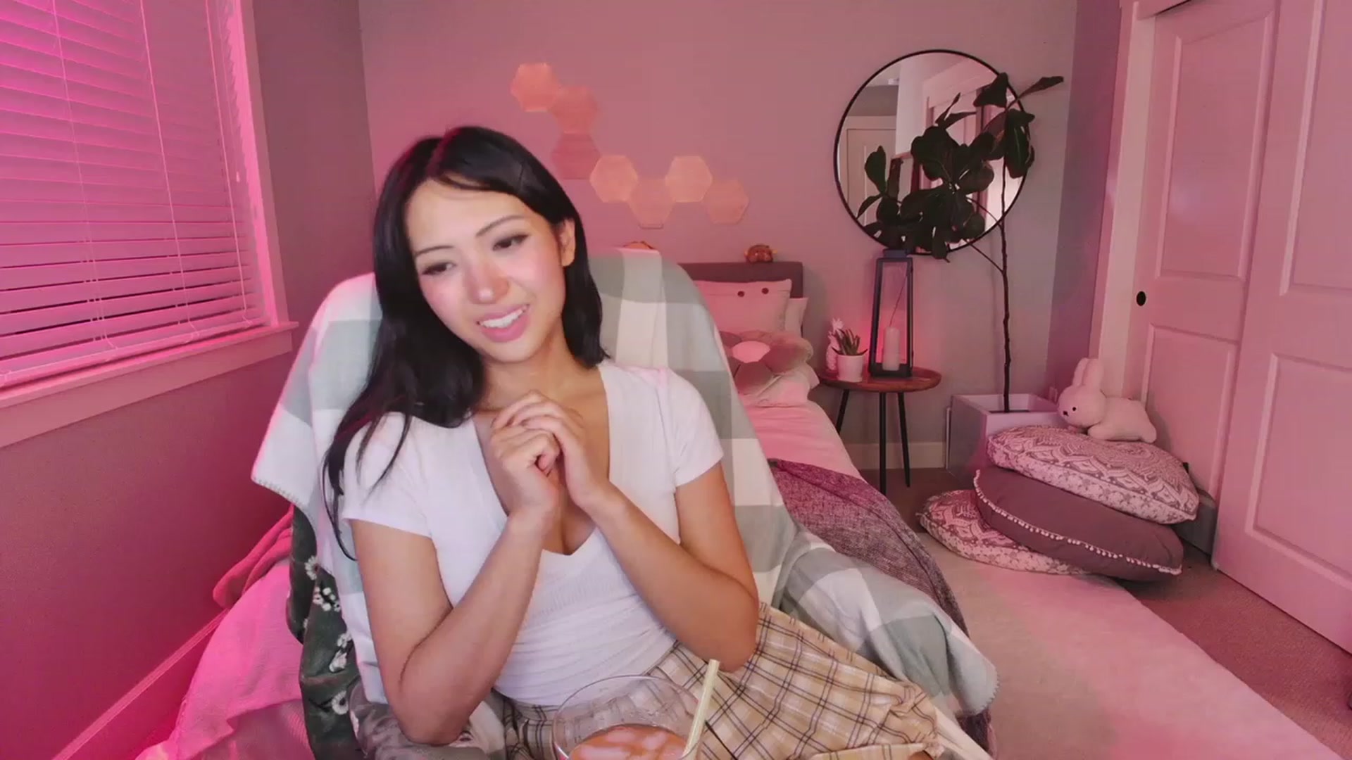 Gallery image thumbnail from SendTacoMoney's myfreecams stream on, 11/29/2023, 07:35 image 6 of 20