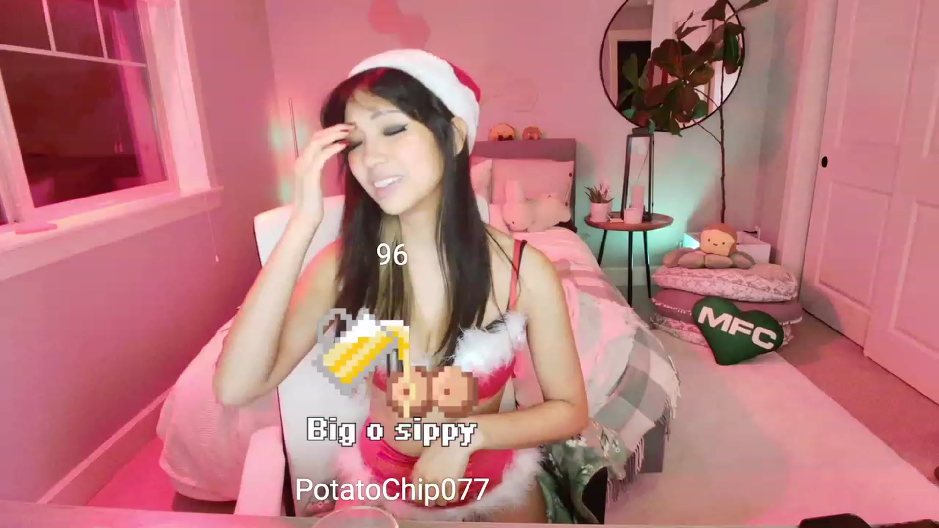 Gallery image thumbnail from SendTacoMoney's myfreecams stream on, 12/26/2023, 06:28 image 14 of 20