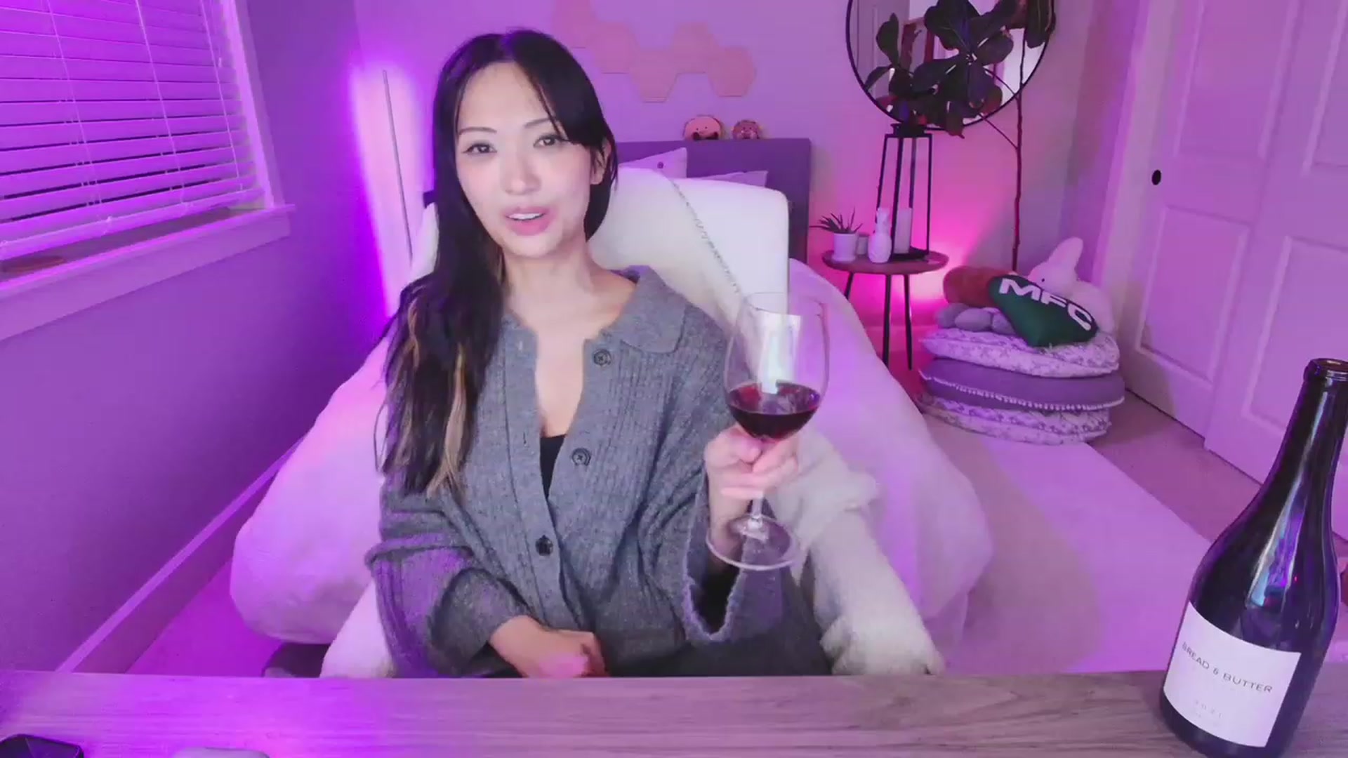 Gallery image thumbnail from SendTacoMoney's myfreecams stream on, 01/14/2024, 08:11 image 9 of 20