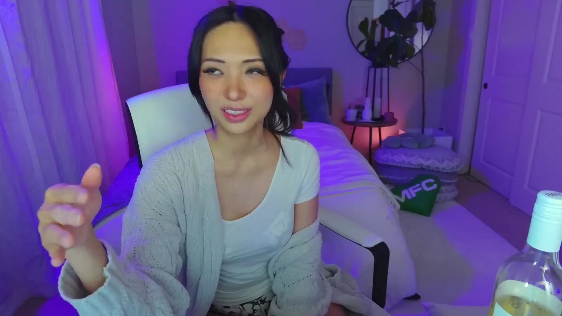 Gallery image thumbnail from SendTacoMoney's myfreecams stream on, 04/06/2024, 09:01 image 2 of 20