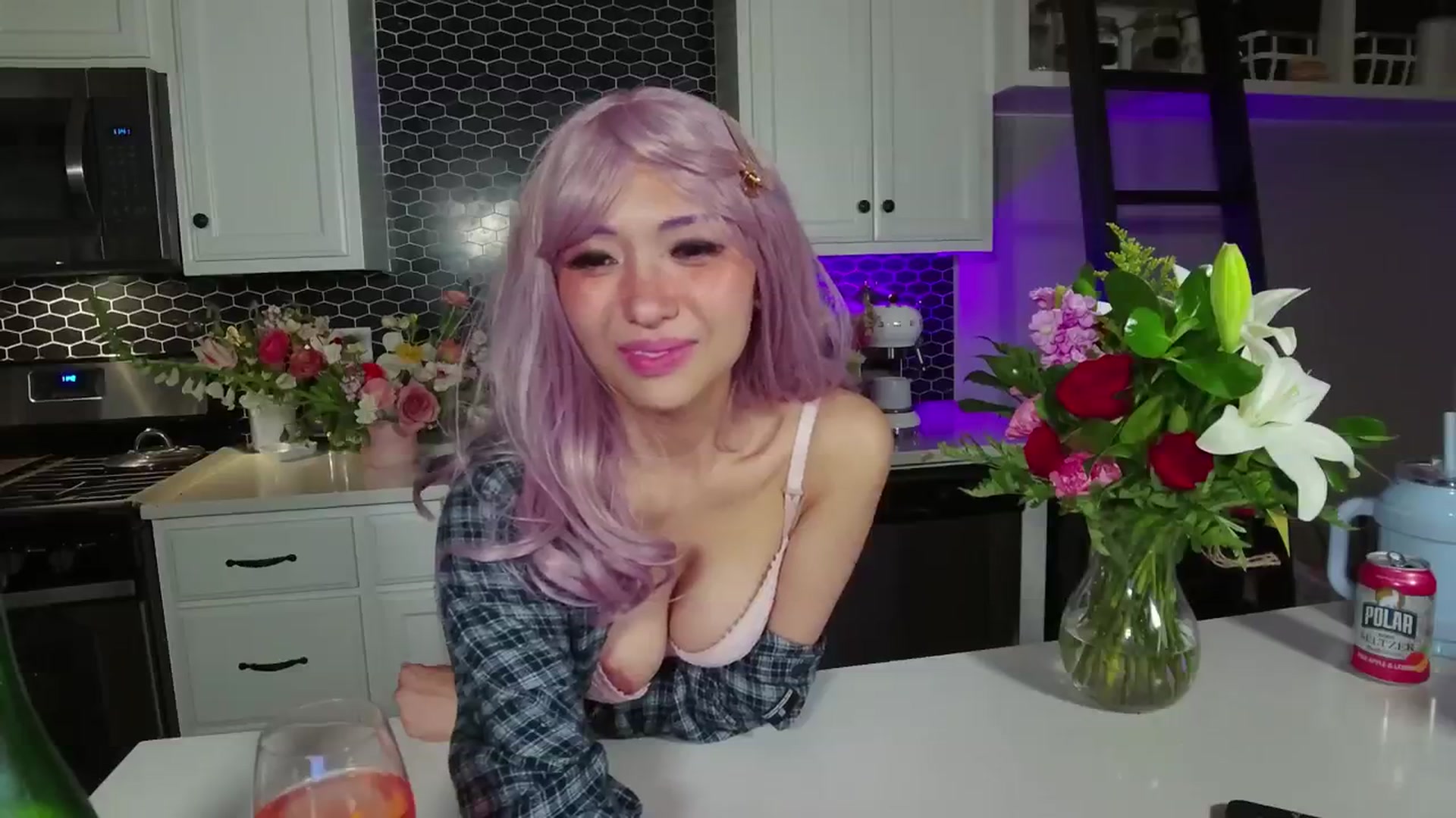 Gallery image thumbnail from SendTacoMoney's myfreecams stream on, 04/26/2024, 07:56 image 5 of 20