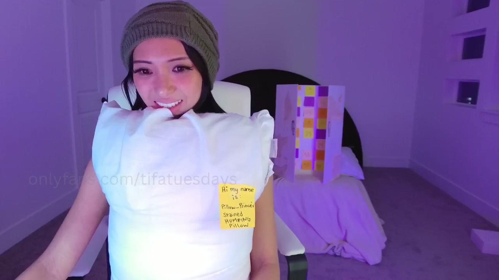 Gallery image thumbnail from SendTacoMoney's myfreecams stream on, 10/31/2024, 07:59 image 12 of 20