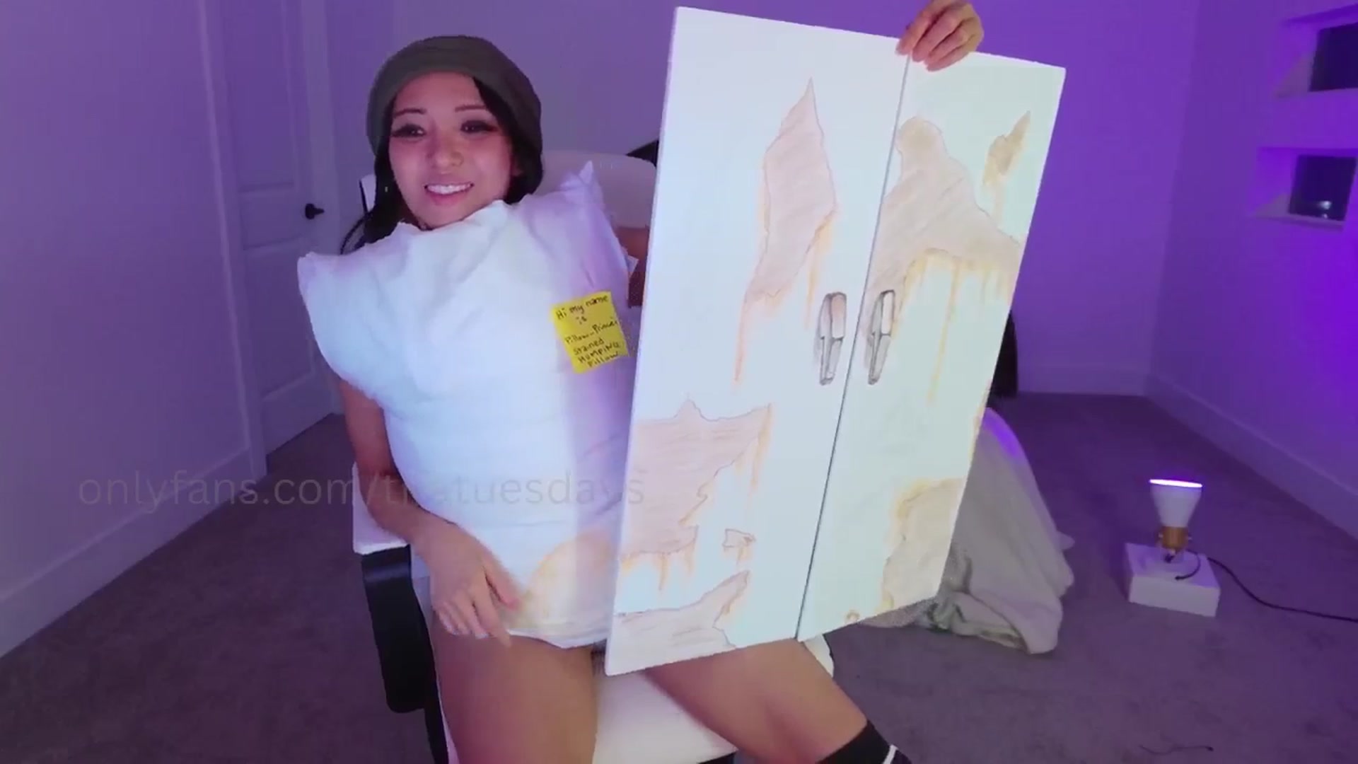 Gallery image thumbnail from SendTacoMoney's myfreecams stream on, 10/31/2024, 07:59 image 8 of 20