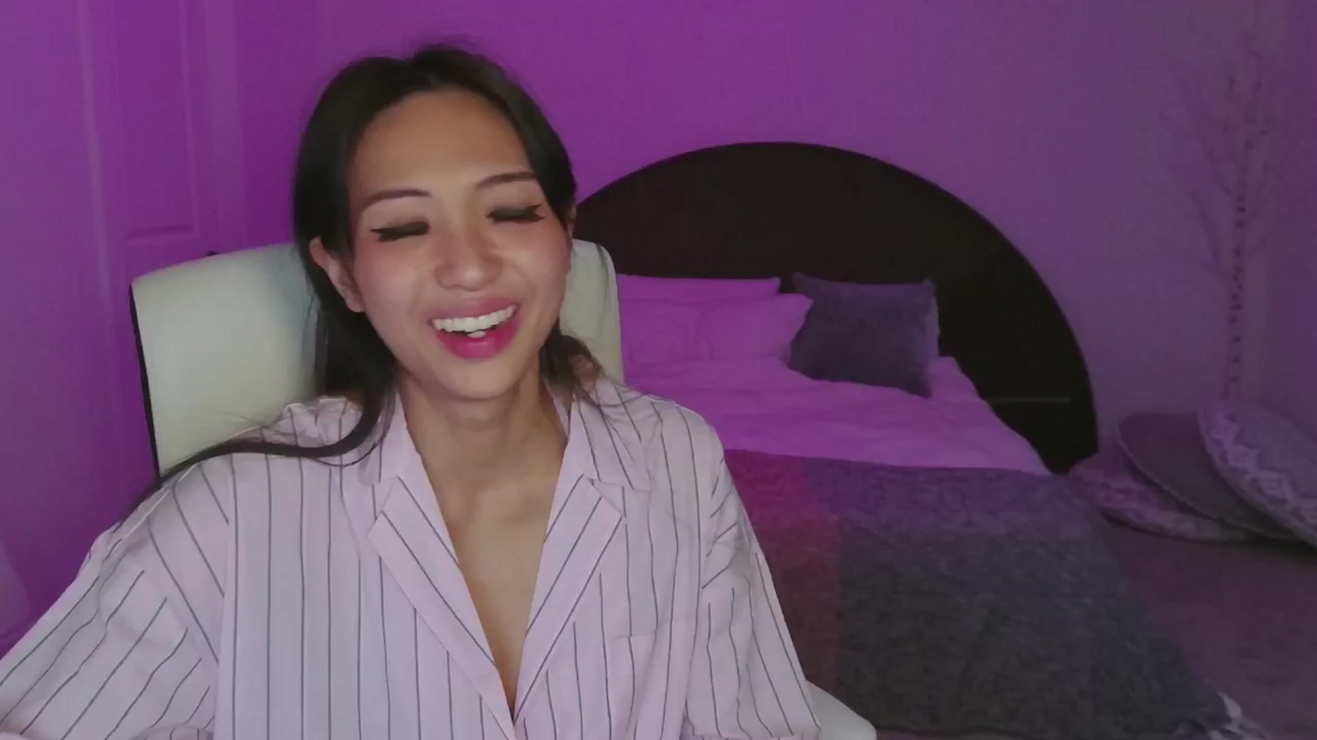 Gallery image thumbnail from SendTacoMoney's myfreecams stream on, 01/15/2025, 08:11 image 10 of 20