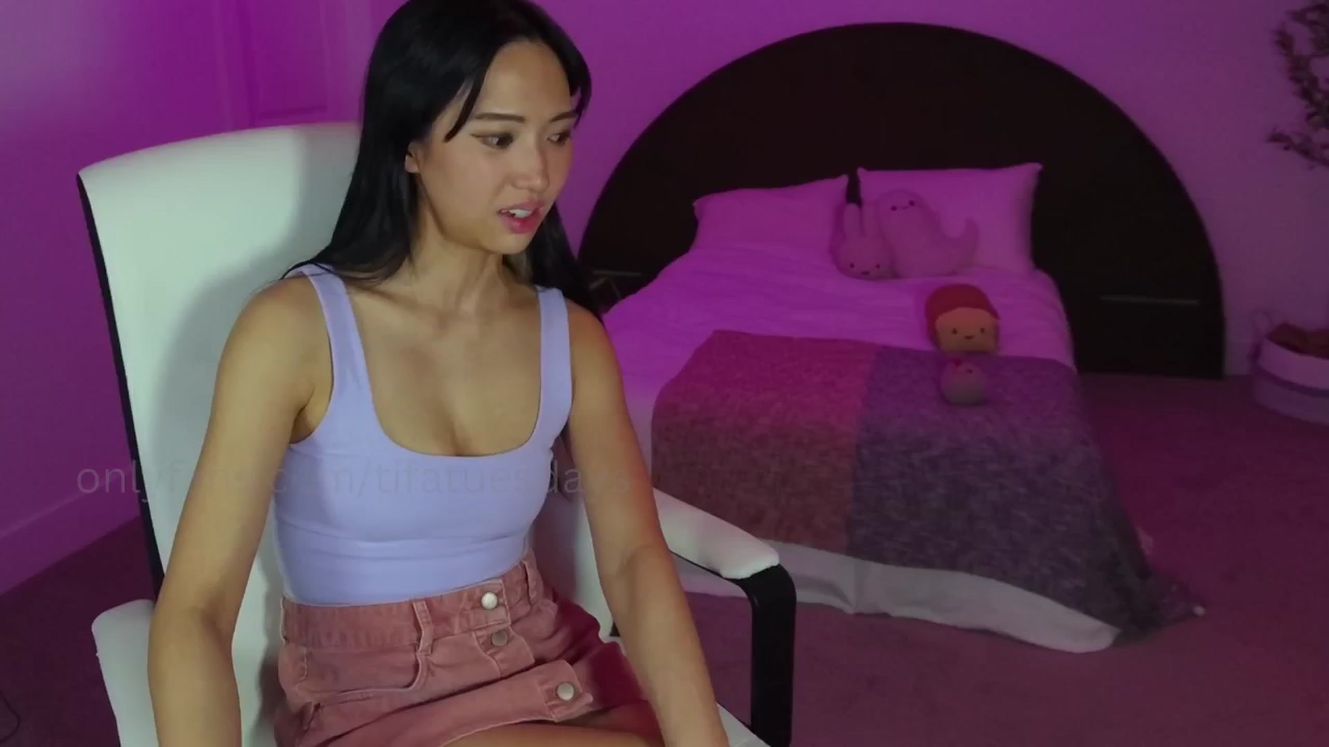 Gallery image thumbnail from SendTacoMoney's myfreecams stream on, 05/16/2025, 08:05 image 8 of 20