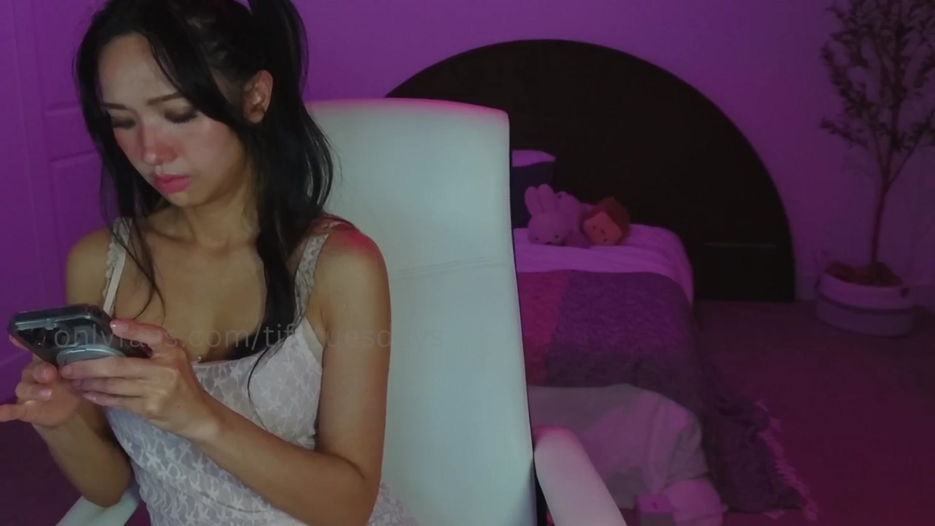 Gallery image thumbnail from SendTacoMoney's myfreecams stream on, 06/29/2025, 07:46 image 2 of 20