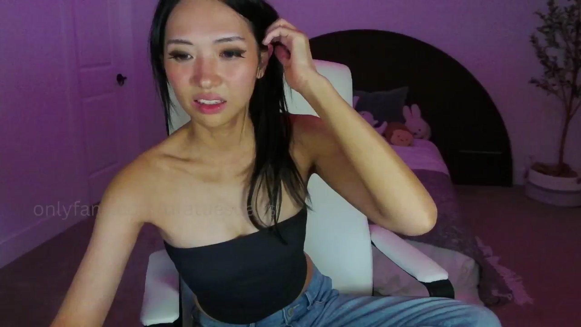 Gallery image thumbnail from SendTacoMoney's myfreecams stream on, 07/30/2025, 06:54 image 16 of 20