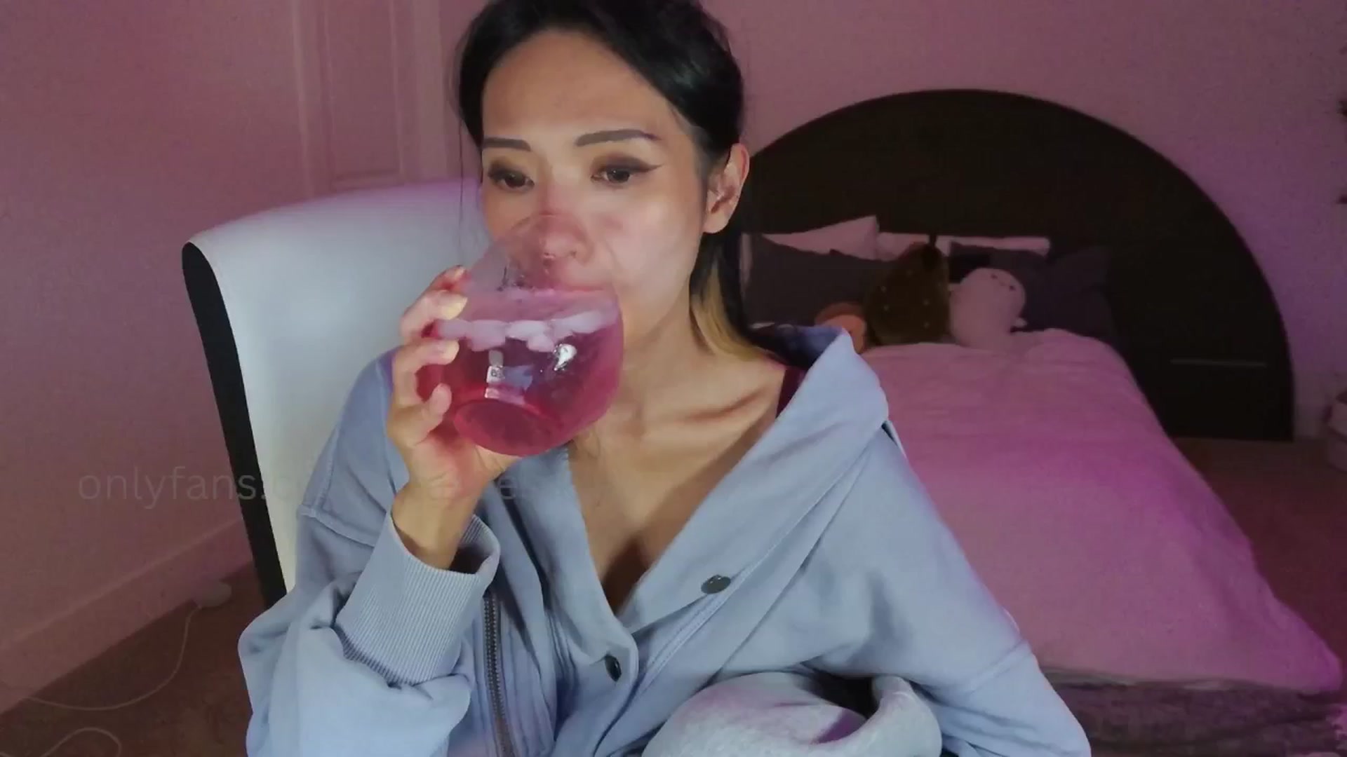 Gallery image thumbnail from SendTacoMoney's myfreecams stream on, 09/14/2025, 07:36 image 2 of 20
