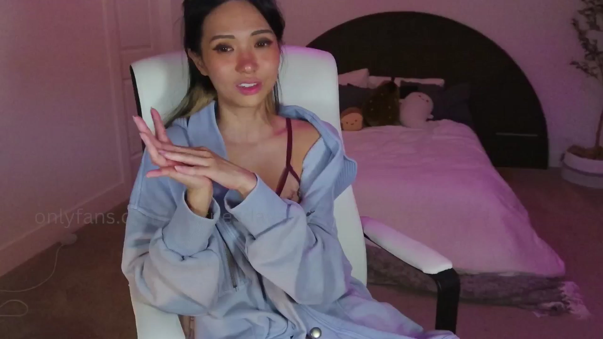Gallery image thumbnail from SendTacoMoney's myfreecams stream on, 09/14/2025, 07:36 image 4 of 20