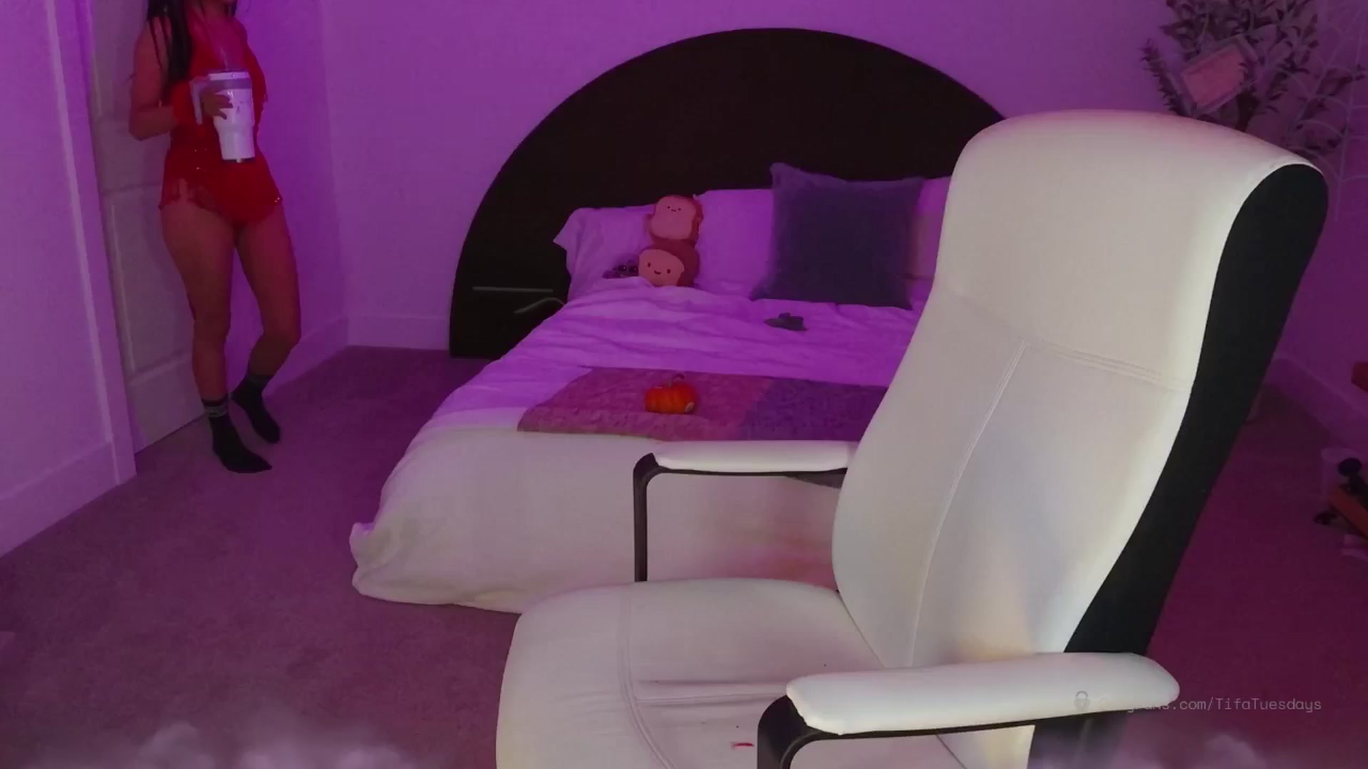 Gallery image thumbnail from SendTacoMoney's myfreecams stream on, 10/26/2025, 07:20 image 13 of 20