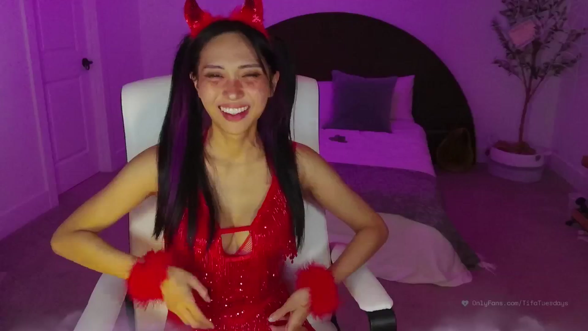 Gallery image thumbnail from SendTacoMoney's myfreecams stream on, 10/26/2025, 07:20 image 6 of 20