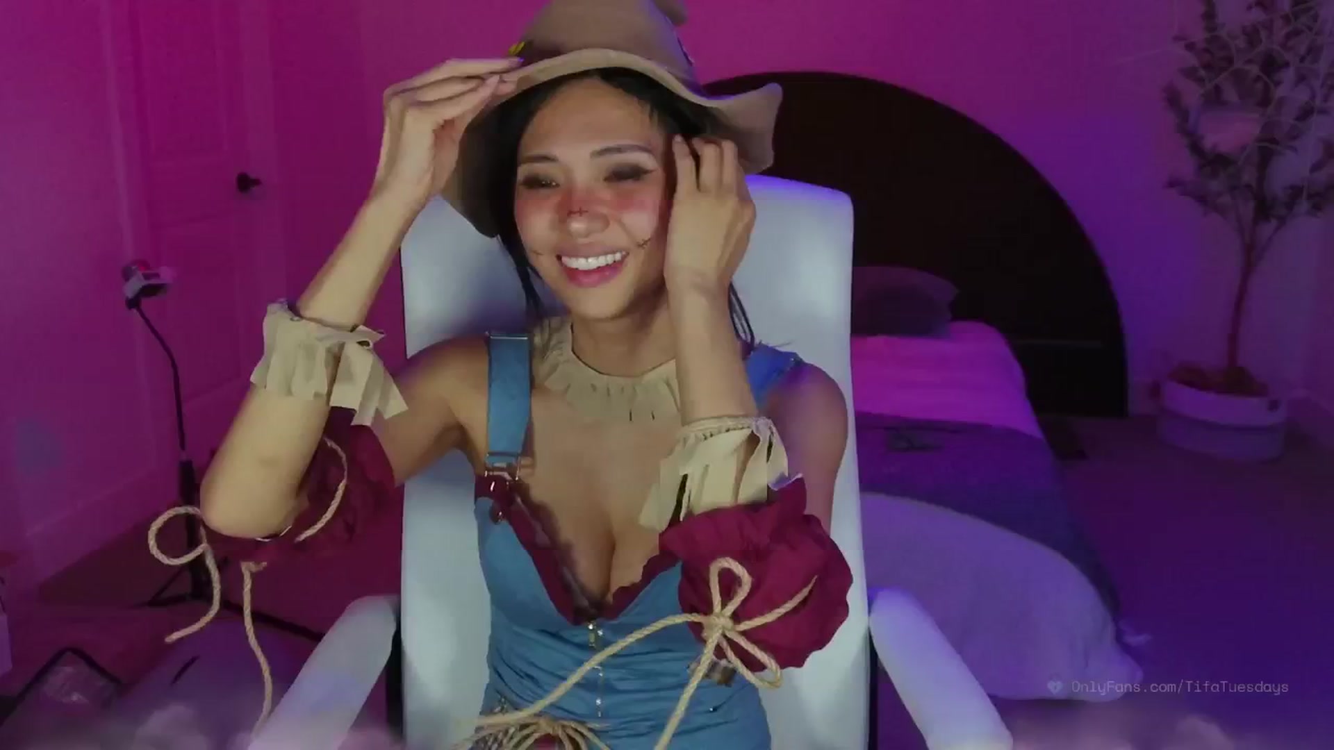 Gallery image thumbnail from SendTacoMoney's myfreecams stream on, 11/03/2025, 08:12 image 11 of 20
