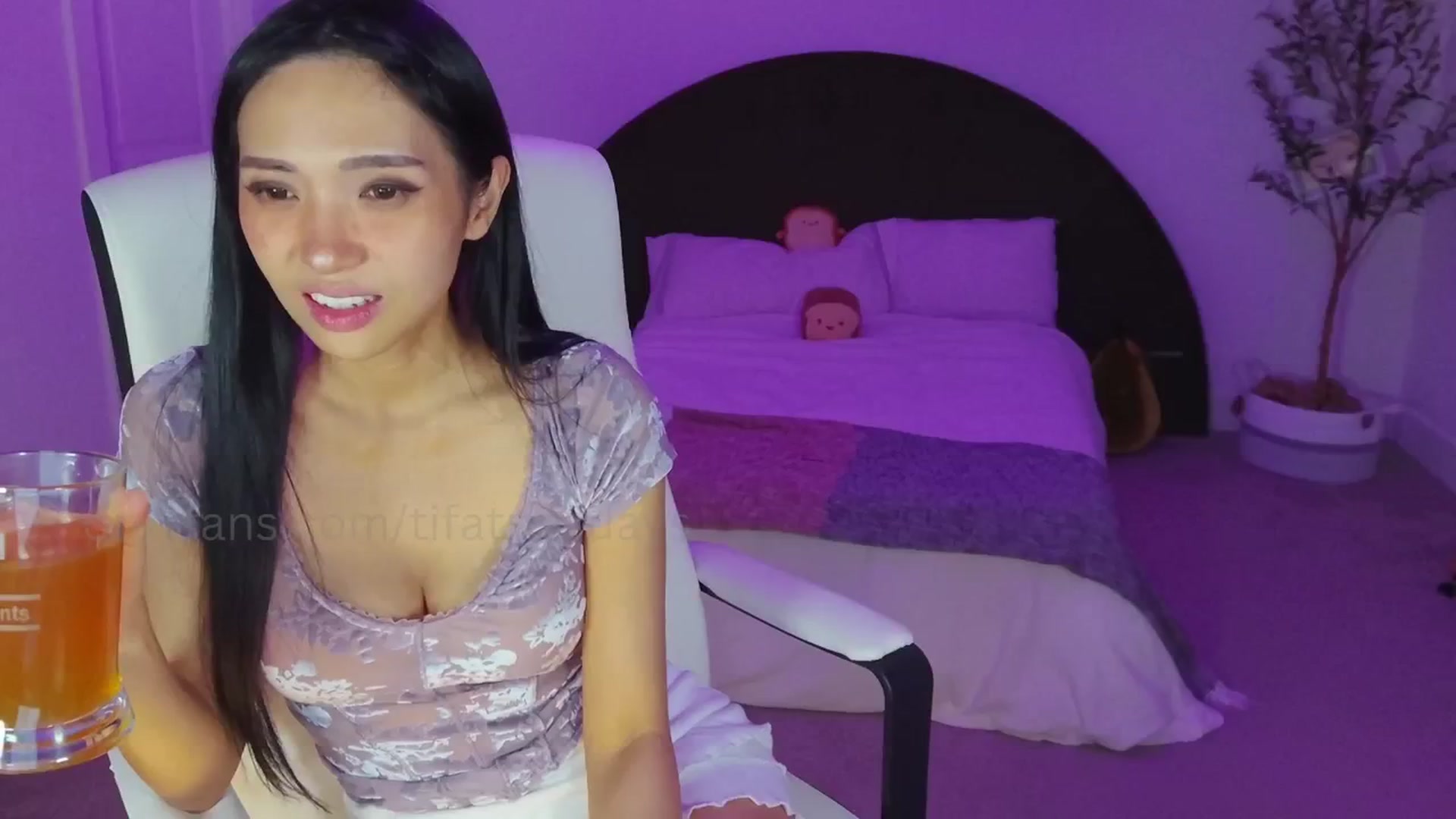 Gallery image thumbnail from SendTacoMoney's myfreecams stream on, 11/12/2025, 07:45 image 3 of 20