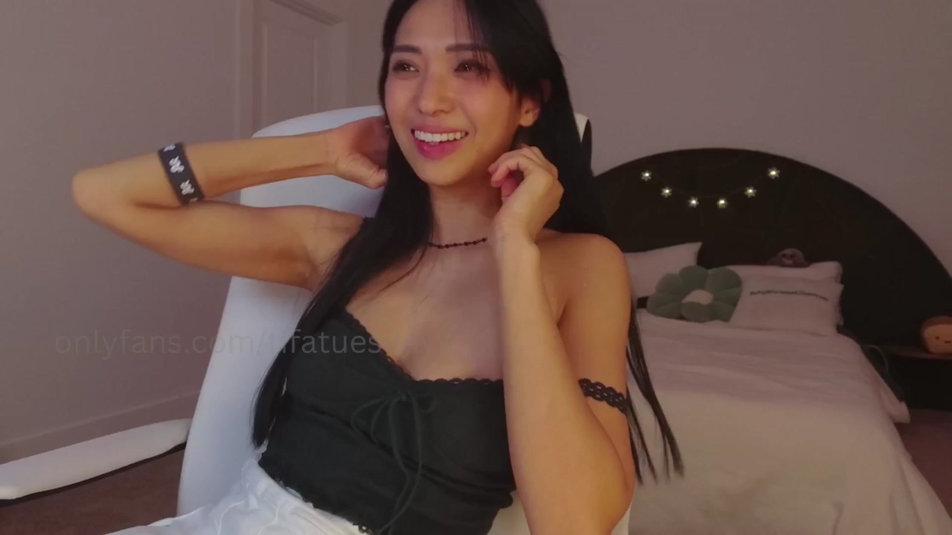 Gallery image thumbnail from SendTacoMoney's myfreecams stream on, 04/19/2026, 08:23 image 9 of 20