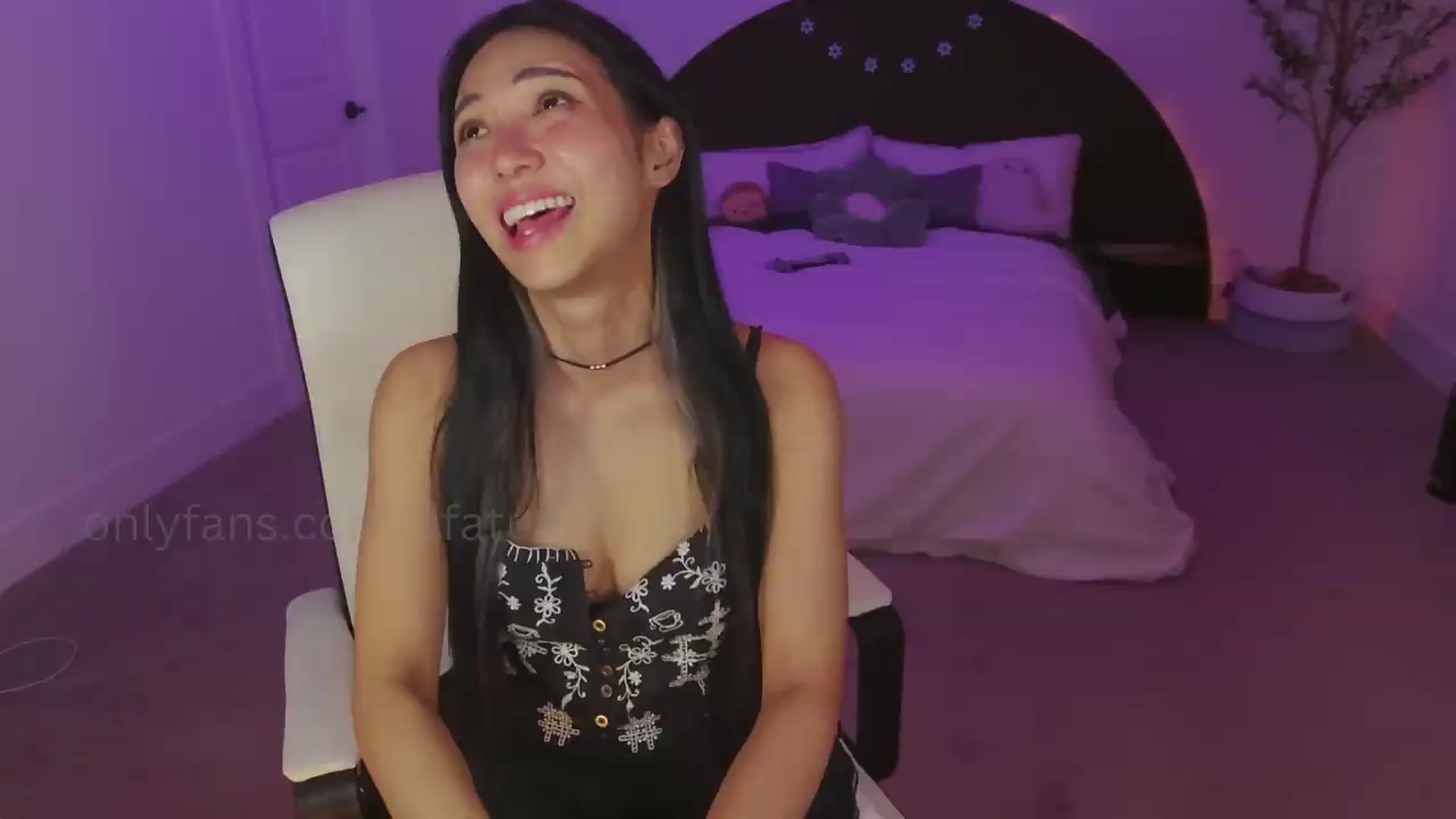 Gallery image thumbnail from SendTacoMoney's myfreecams stream on, 05/24/2026, 08:17 image 8 of 20