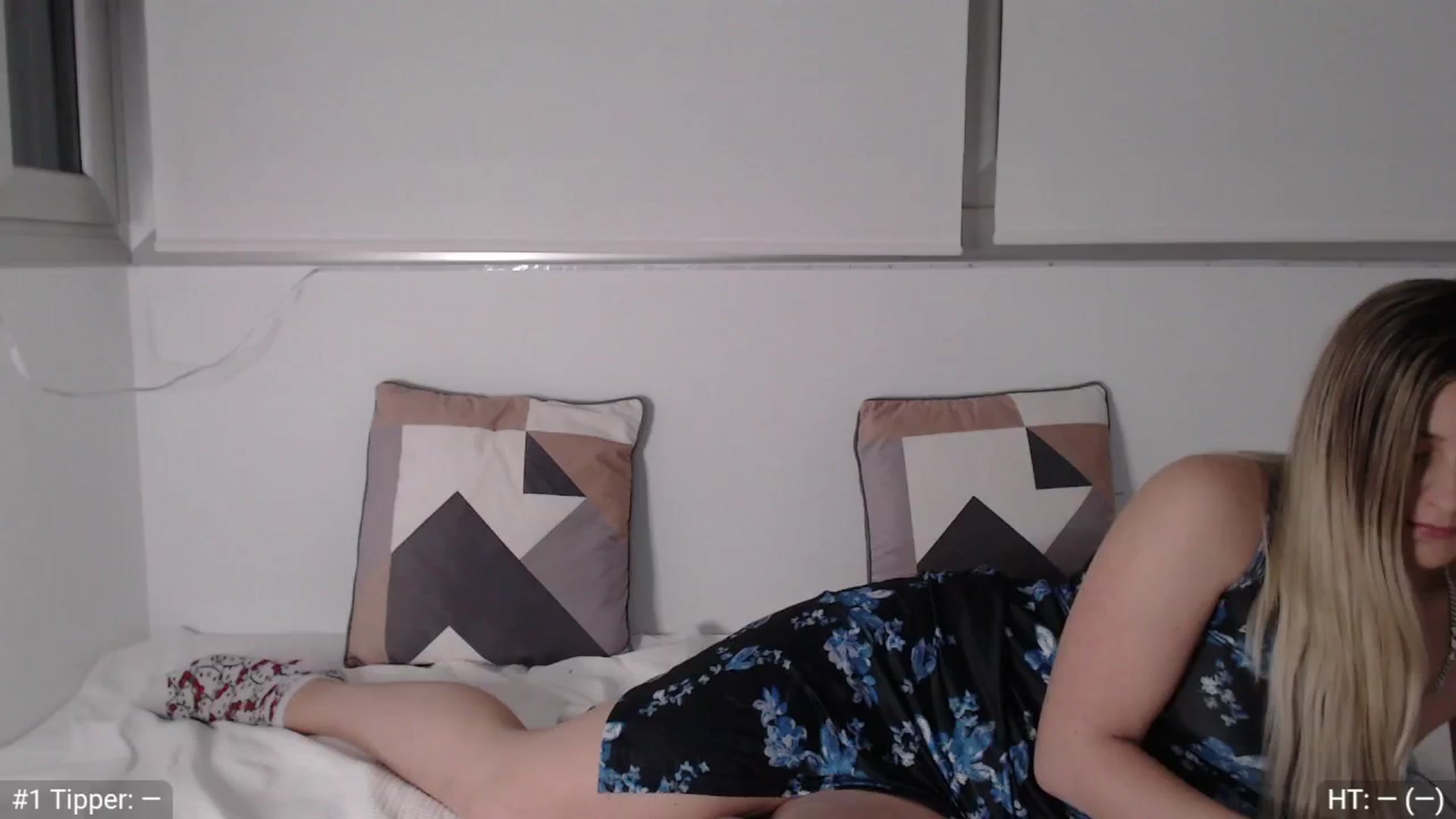 Gallery image thumbnail from Senorita_Lola's myfreecams stream on, 01/18/2025, 22:57 image 11 of 20