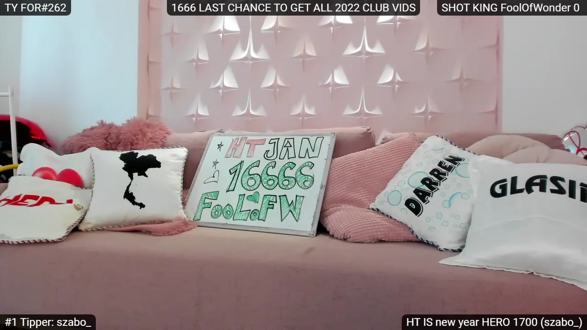 Gallery image thumbnail from Sensationowl_'s myfreecams stream on, 01/22/2023, 08:09 image 17 of 20
