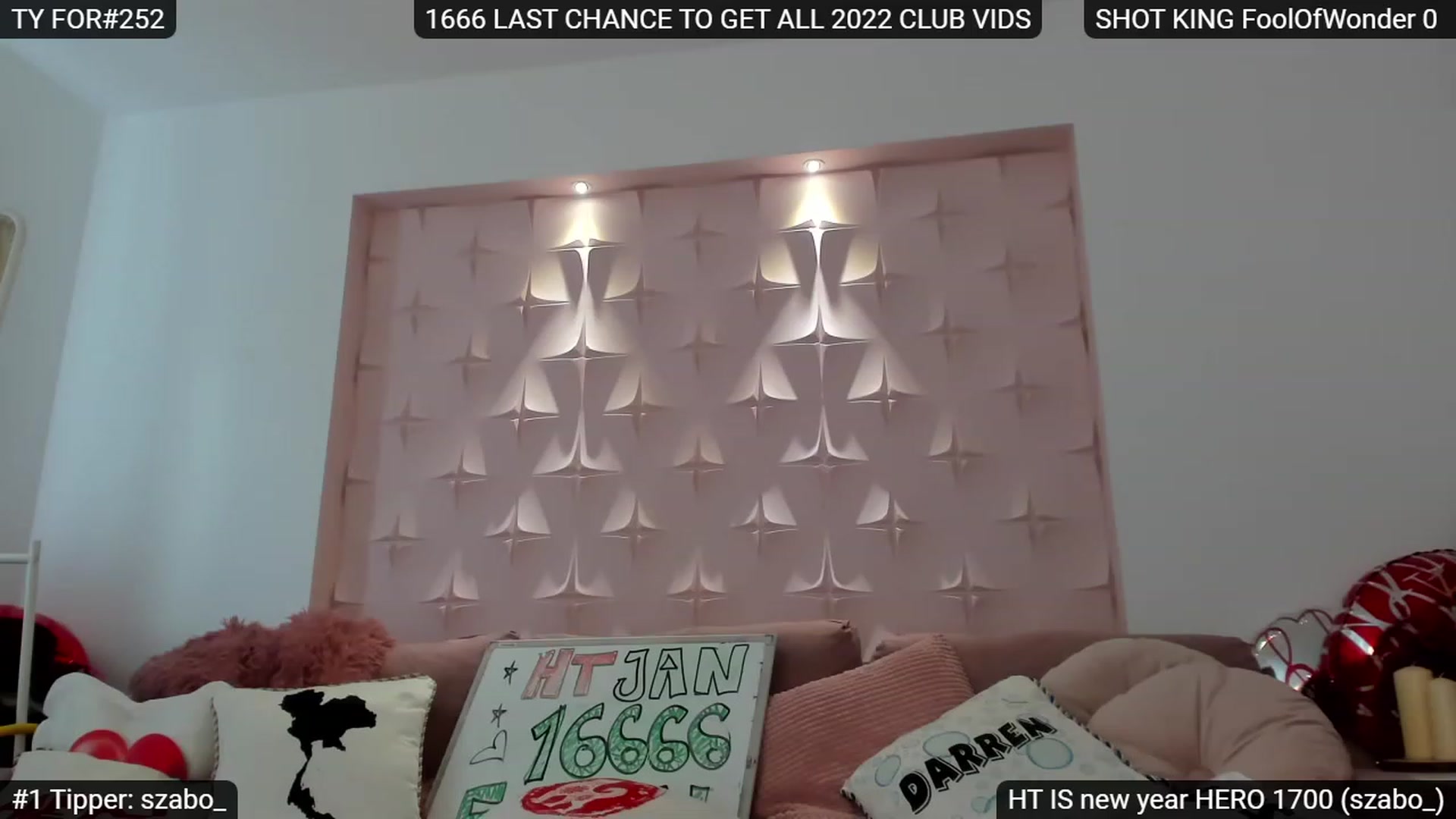 Gallery image thumbnail from Sensationowl_'s myfreecams stream on, 01/22/2023, 09:52 image 8 of 20
