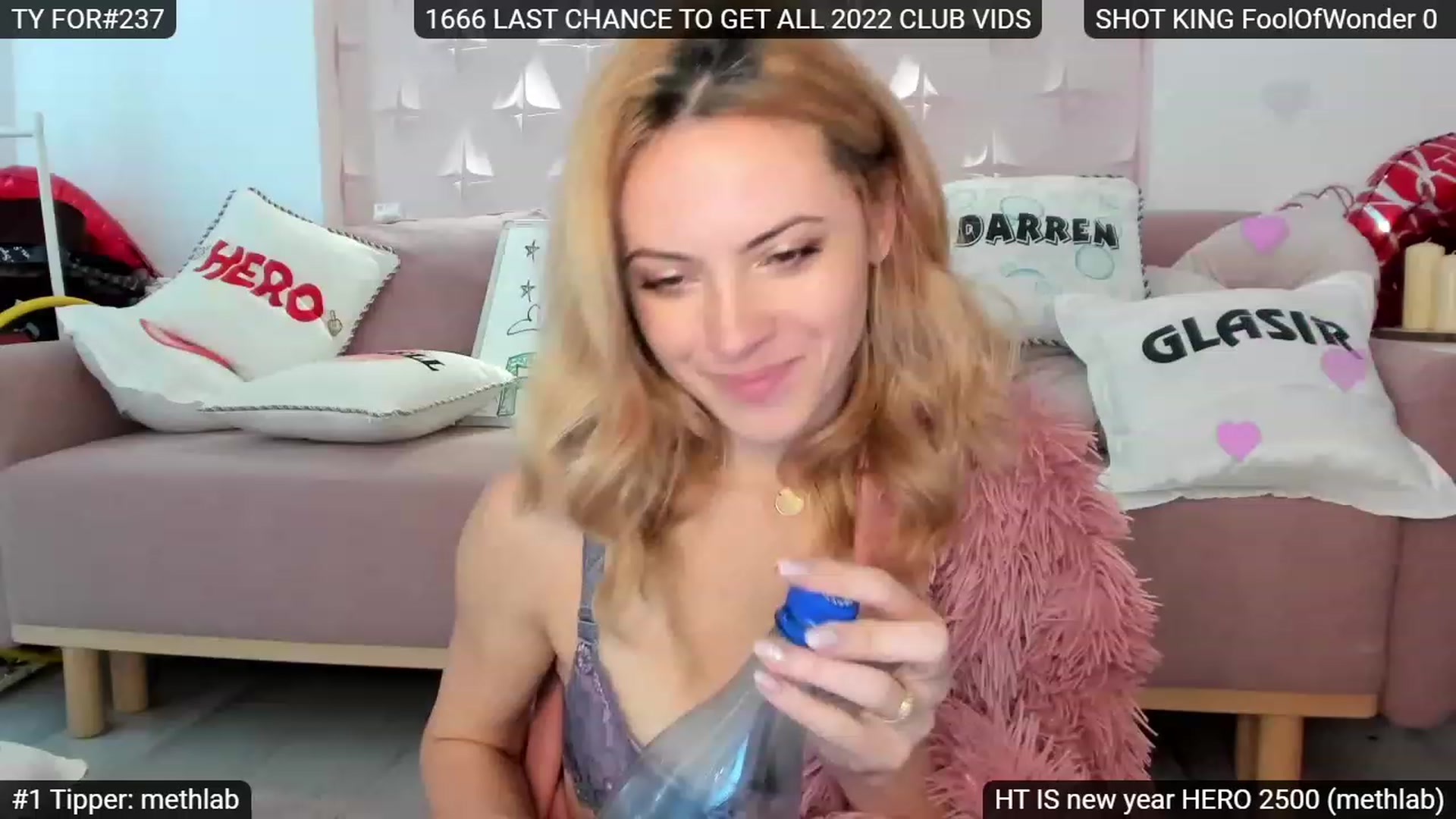 Gallery image thumbnail from Sensationowl_'s myfreecams stream on, 01/28/2023, 10:40 image 4 of 20