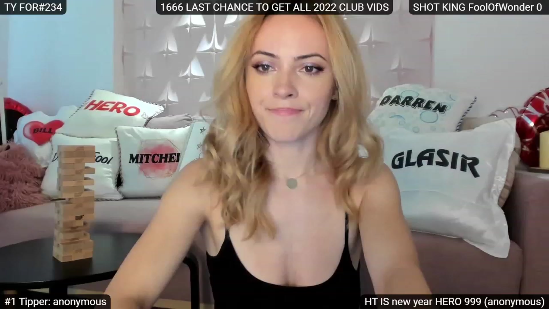 Gallery image thumbnail from Sensationowl_'s myfreecams stream on, 01/29/2023, 08:42 image 12 of 20