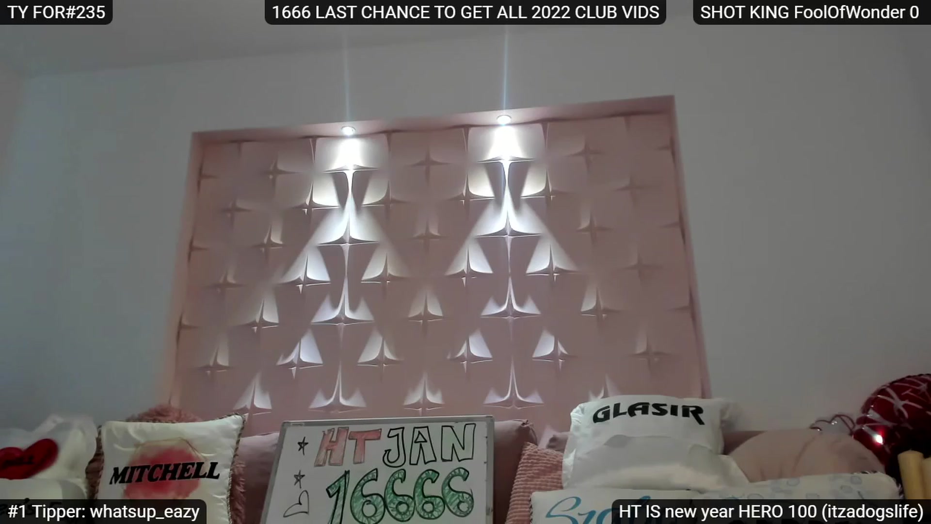 Gallery image thumbnail from Sensationowl_'s myfreecams stream on, 01/30/2023, 08:50 image 4 of 20