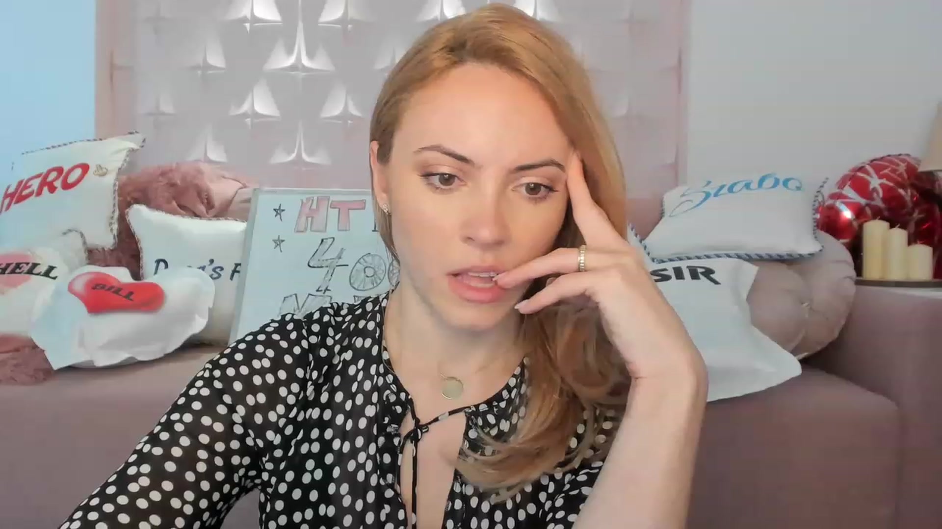 Gallery image thumbnail from Sensationowl_'s myfreecams stream on, 02/17/2023, 07:10 image 12 of 20