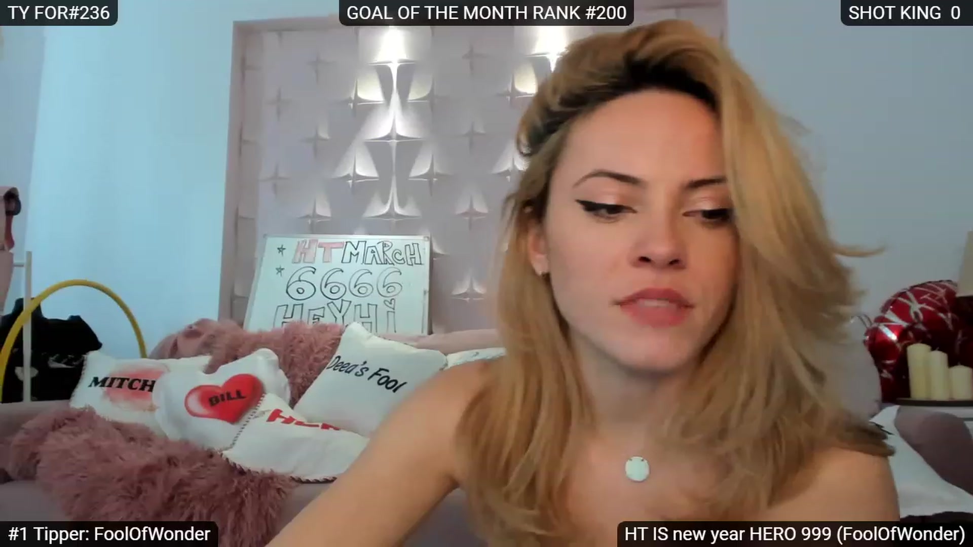 Gallery image thumbnail from Sensationowl_'s myfreecams stream on, 03/25/2023, 08:19 image 11 of 20