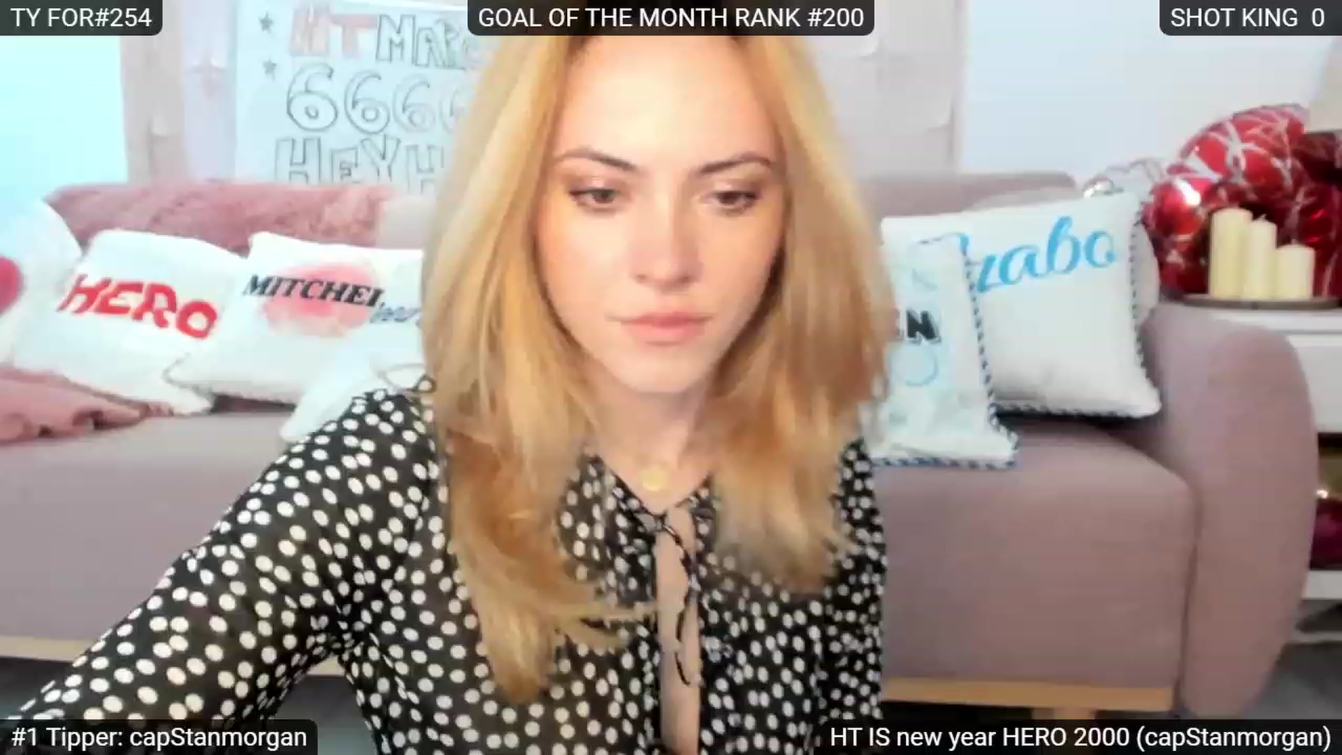 Gallery image thumbnail from Sensationowl_'s myfreecams stream on, 04/01/2023, 08:18 image 14 of 20