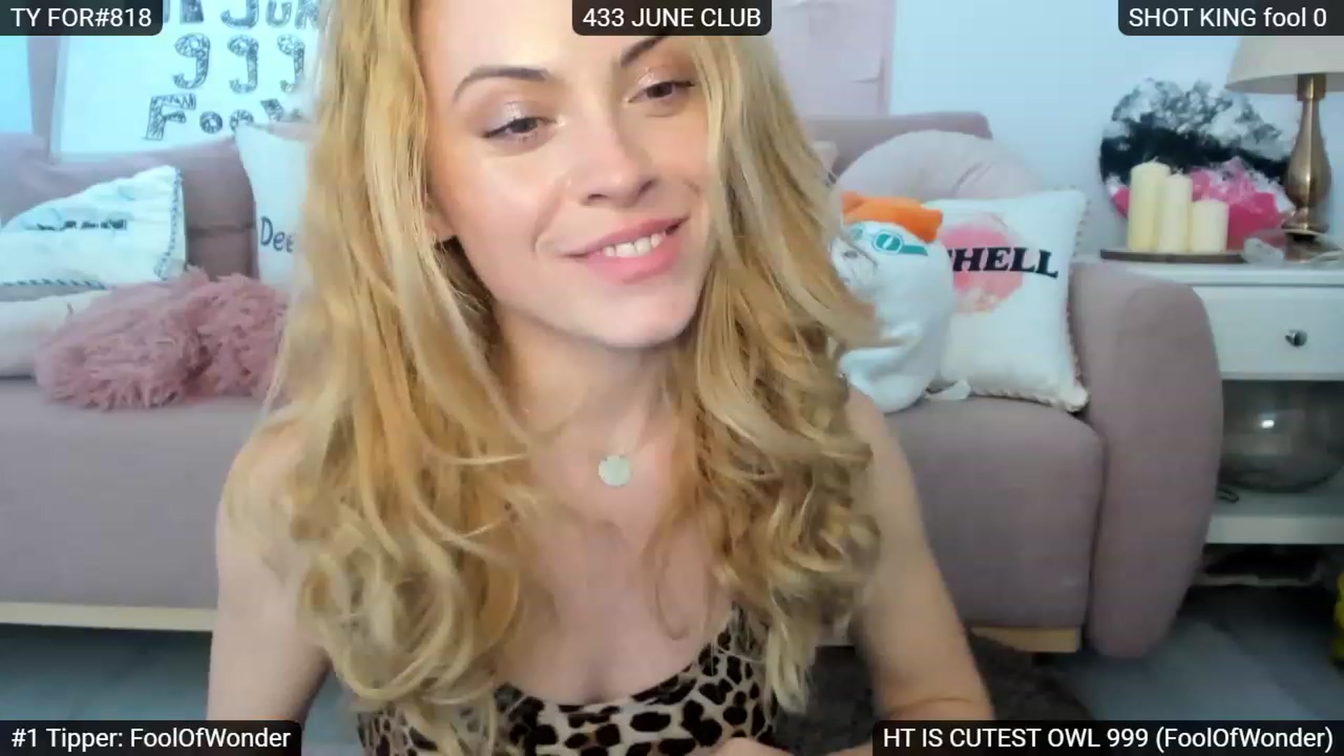 Gallery image thumbnail from Sensationowl_'s myfreecams stream on, 06/03/2023, 08:50 image 7 of 20