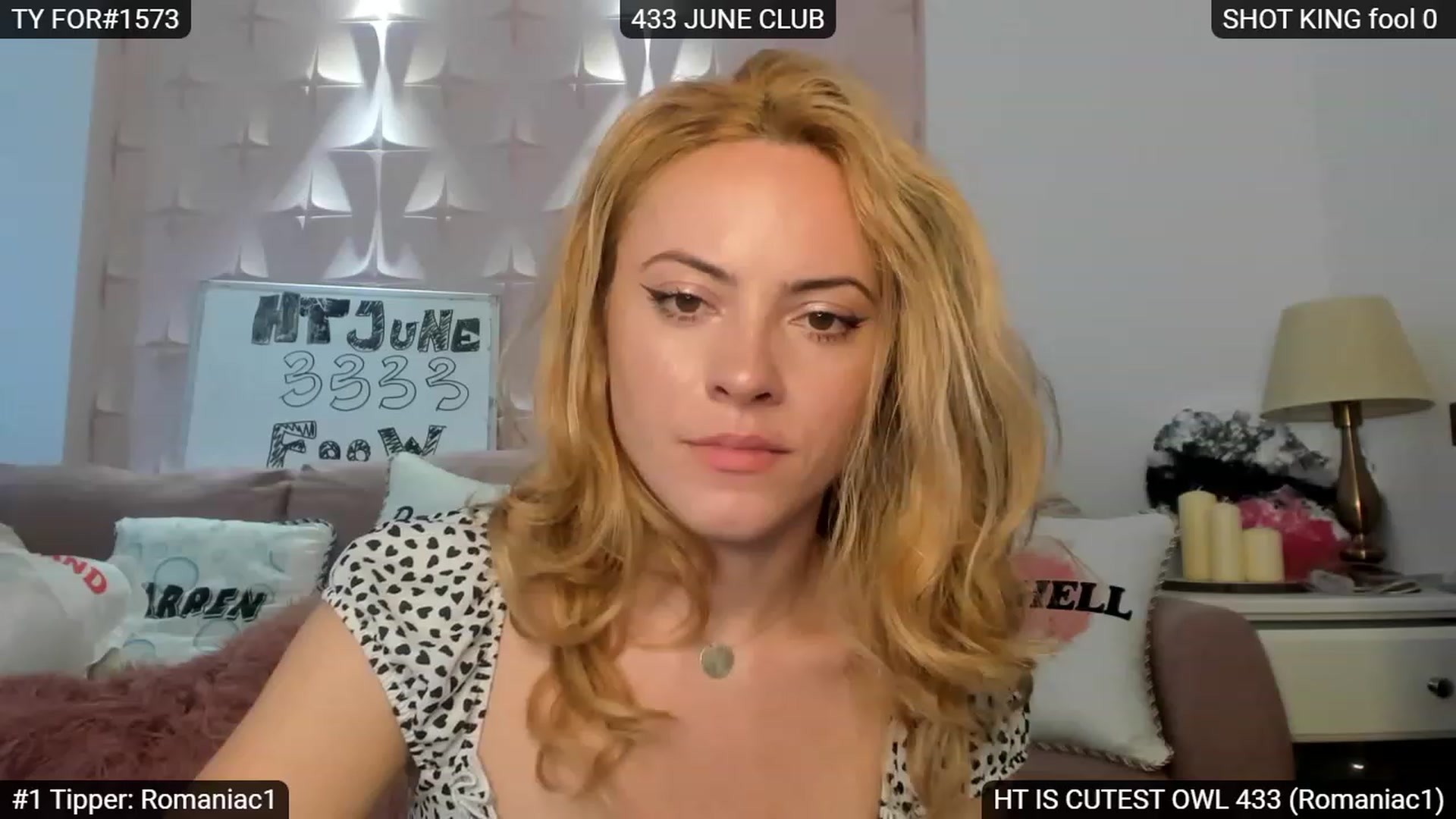 Gallery image thumbnail from Sensationowl_'s myfreecams stream on, 06/19/2023, 06:30 image 9 of 20