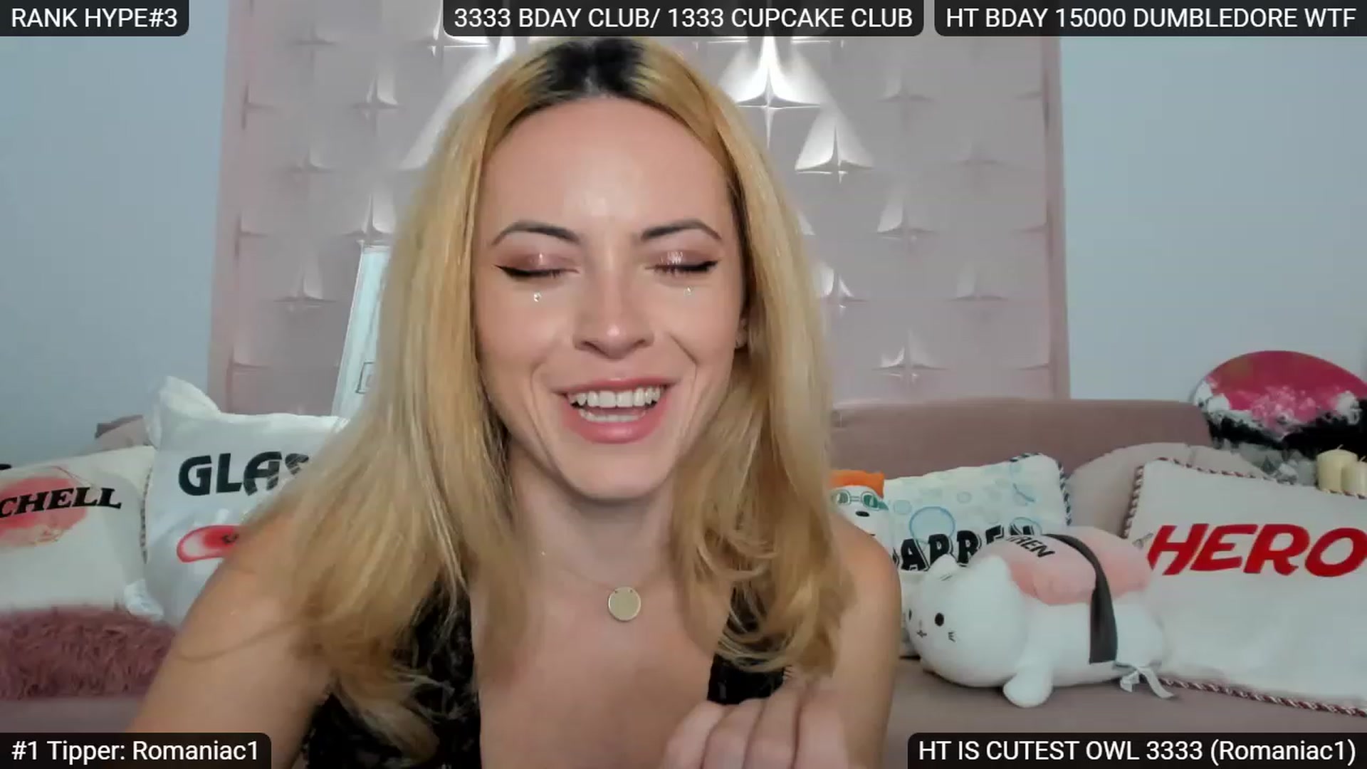 Gallery image thumbnail from Sensationowl_'s myfreecams stream on, 10/02/2023, 05:31 image 5 of 20