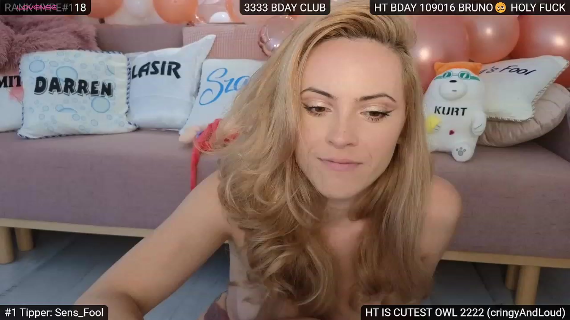 Gallery image thumbnail from Sensationowl_'s myfreecams stream on, 10/28/2023, 08:04 image 7 of 20
