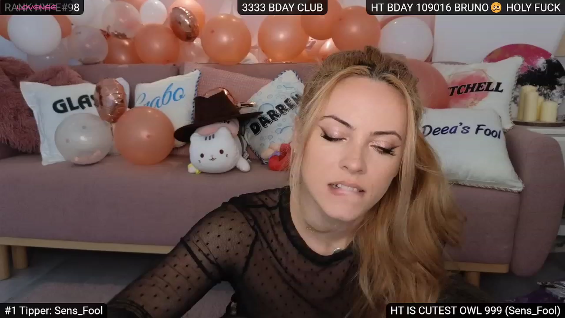Gallery image thumbnail from Sensationowl_'s myfreecams stream on, 10/30/2023, 07:46 image 18 of 20