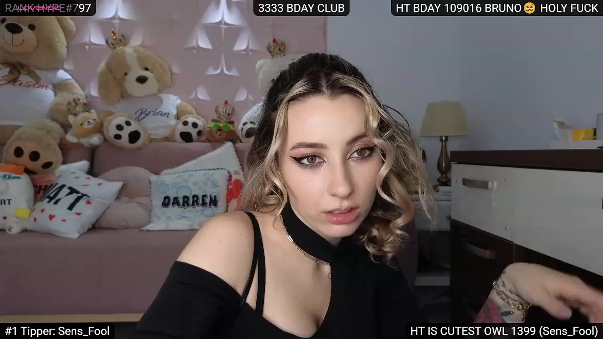 Gallery image thumbnail from Sensationowl_'s myfreecams stream on, 12/10/2023, 10:06 image 1 of 20