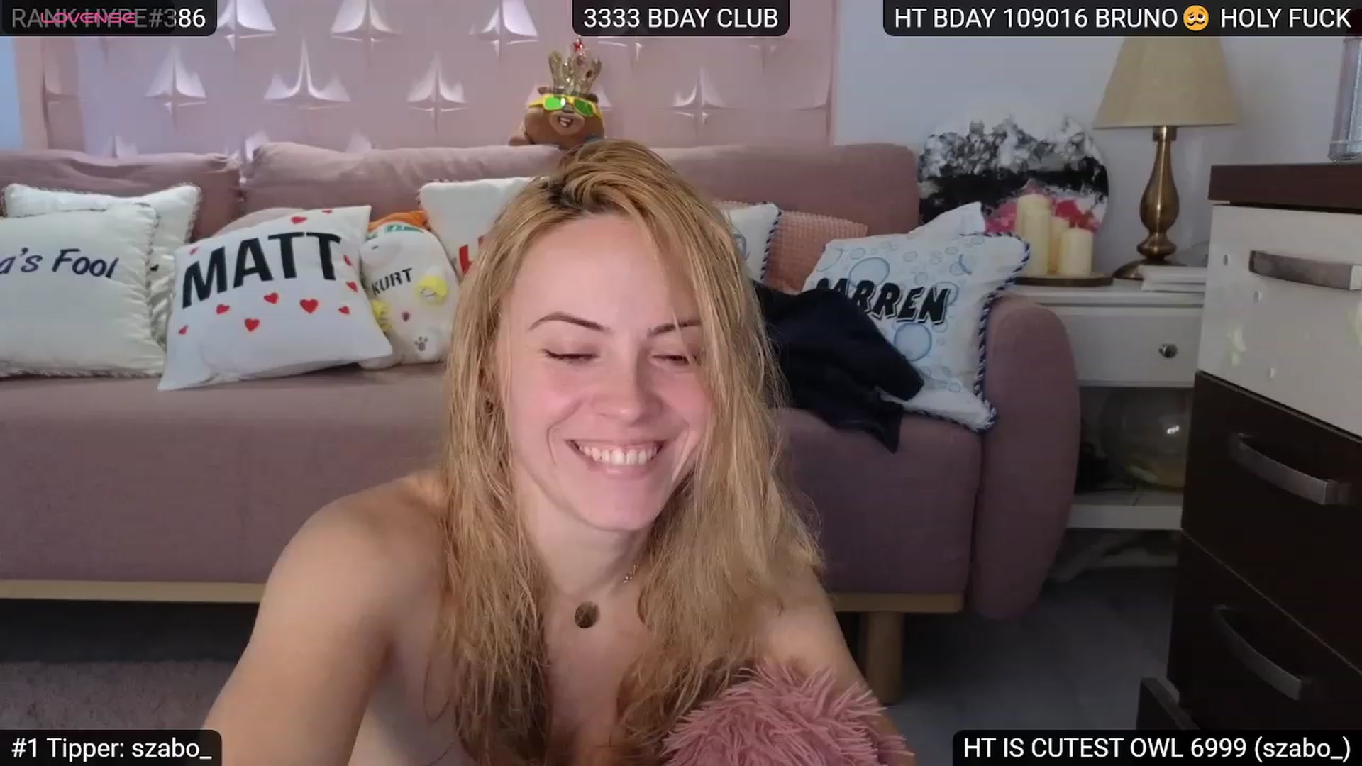 Gallery image thumbnail from Sensationowl_'s myfreecams stream on, 12/16/2023, 08:29 image 19 of 20