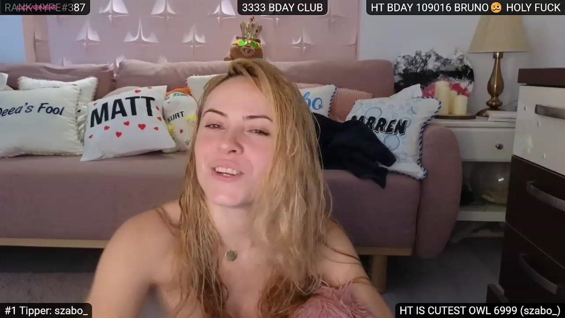 Gallery image thumbnail from Sensationowl_'s myfreecams stream on, 12/16/2023, 08:29 image 11 of 20