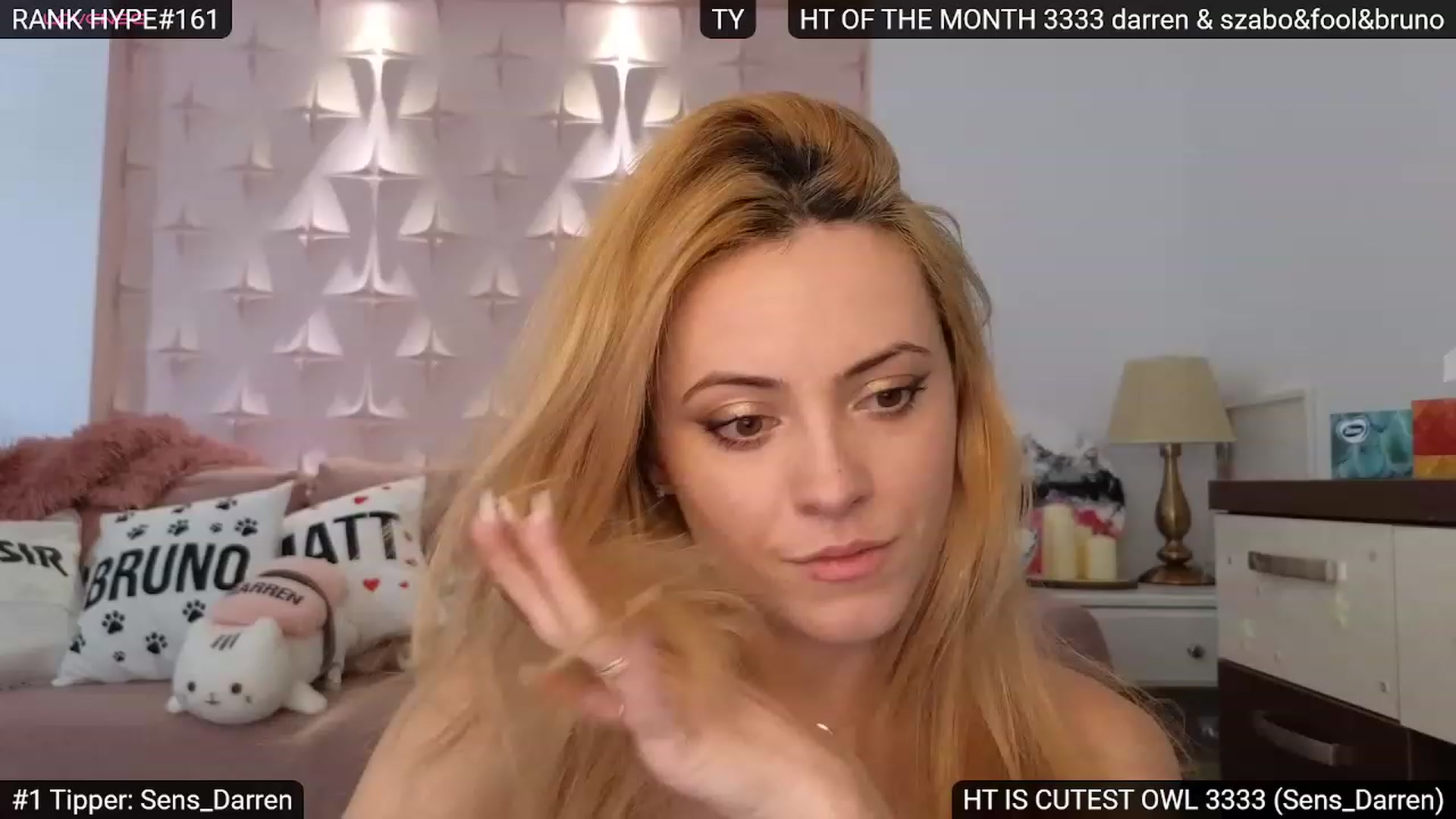 Gallery image thumbnail from Sensationowl_'s myfreecams stream on, 01/06/2024, 09:48 image 5 of 20