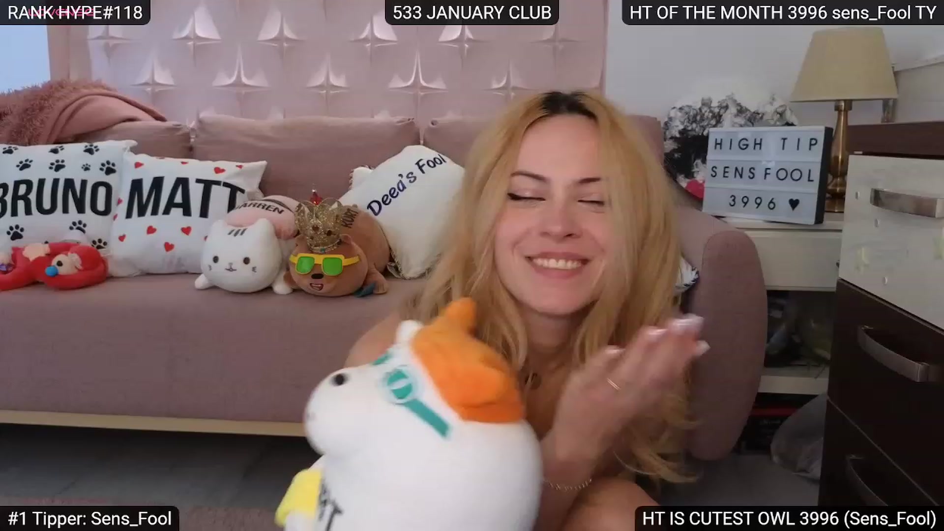 Gallery image thumbnail from Sensationowl_'s myfreecams stream on, 01/12/2024, 09:41 image 11 of 20
