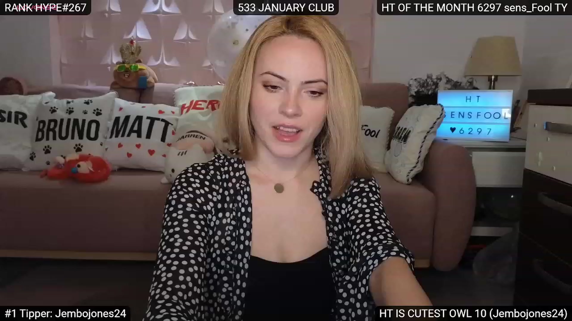 Gallery image thumbnail from Sensationowl_'s myfreecams stream on, 01/26/2024, 05:18 image 12 of 20