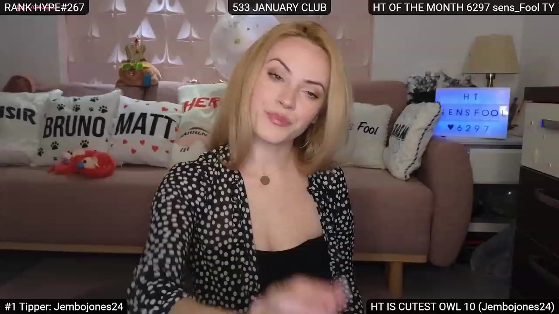 Gallery image thumbnail from Sensationowl_'s myfreecams stream on, 01/26/2024, 05:18 image 14 of 20
