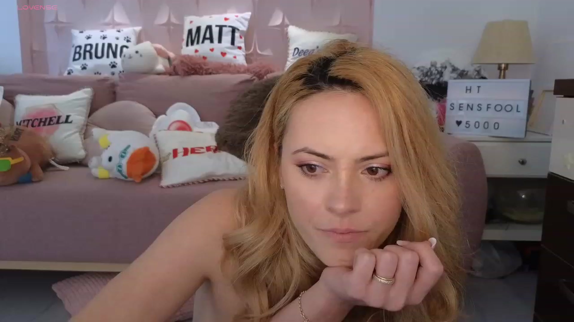 Gallery image thumbnail from Sensationowl_'s myfreecams stream on, 02/25/2024, 09:07 image 20 of 20