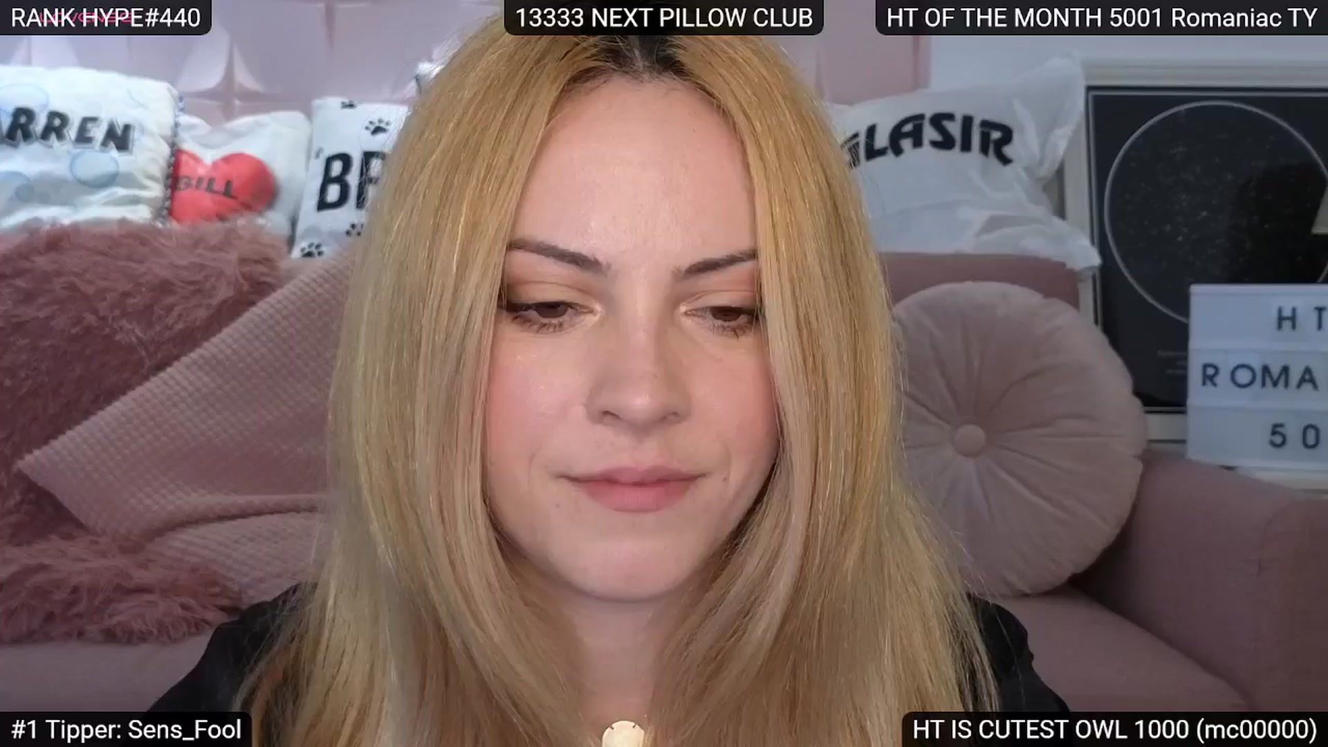Gallery image thumbnail from Sensationowl_'s myfreecams stream on, 04/12/2024, 07:11 image 6 of 20